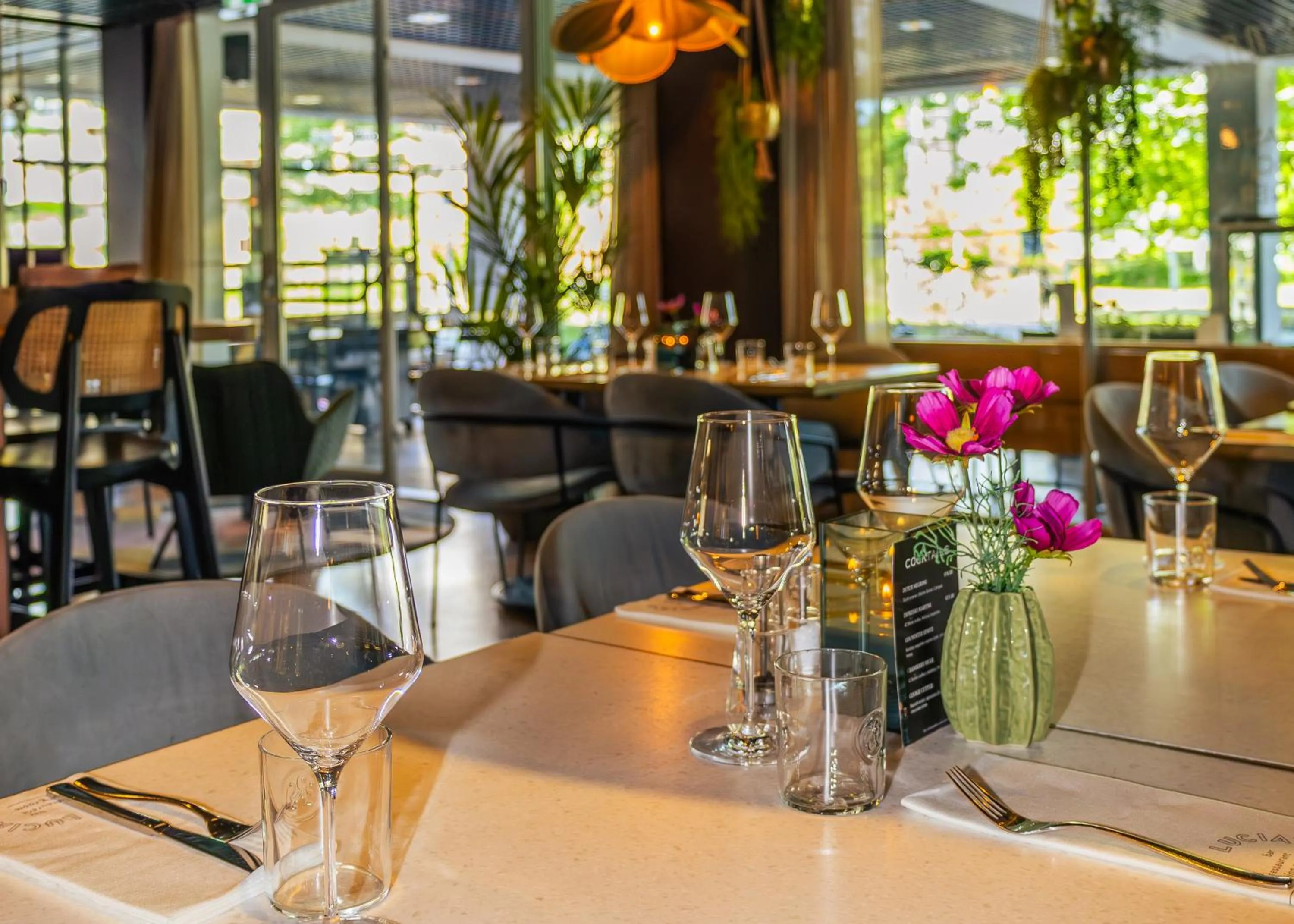 Restaurant/places to eat in Cityden BoLo District