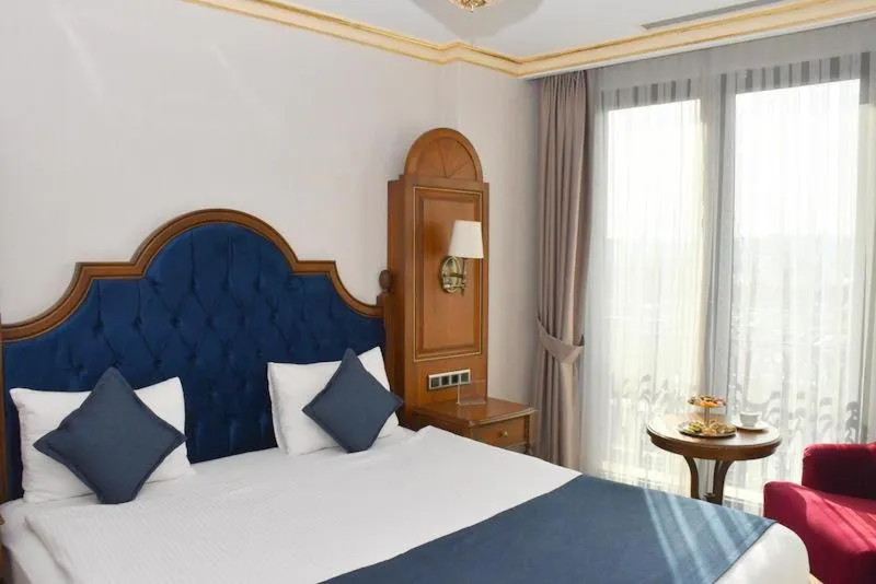 Bed in Bvs Bosphorus Pera Hotel