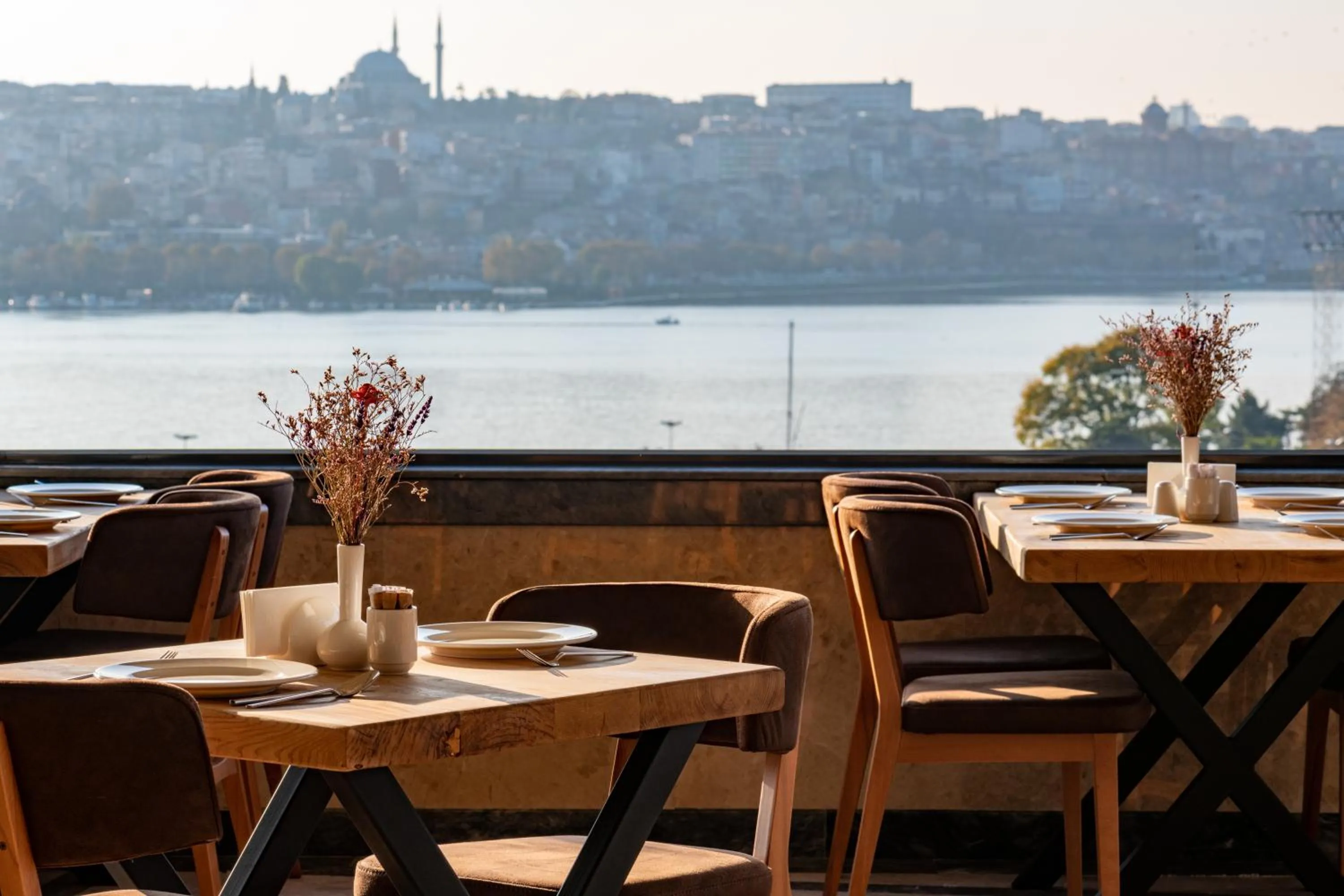 Restaurant/places to eat in Bvs Bosphorus Pera Hotel