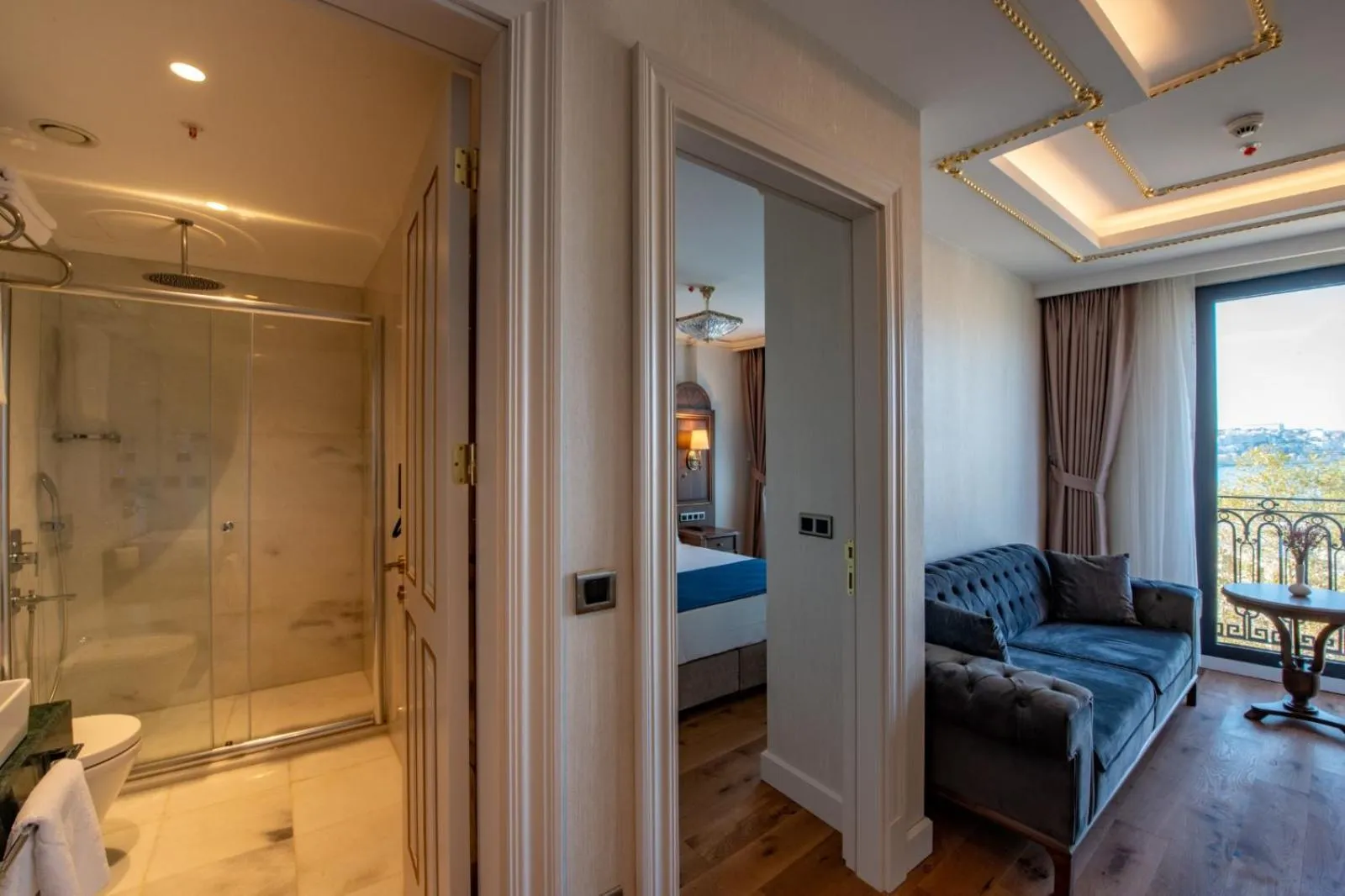 Photo of the whole room, Bed in Bvs Bosphorus Pera Hotel