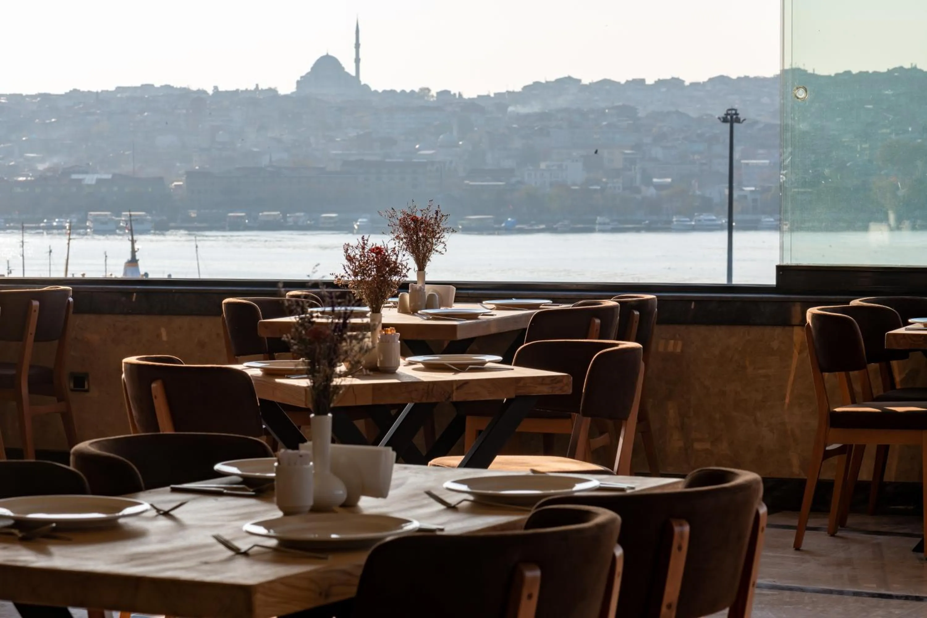Restaurant/places to eat in Bvs Bosphorus Pera Hotel