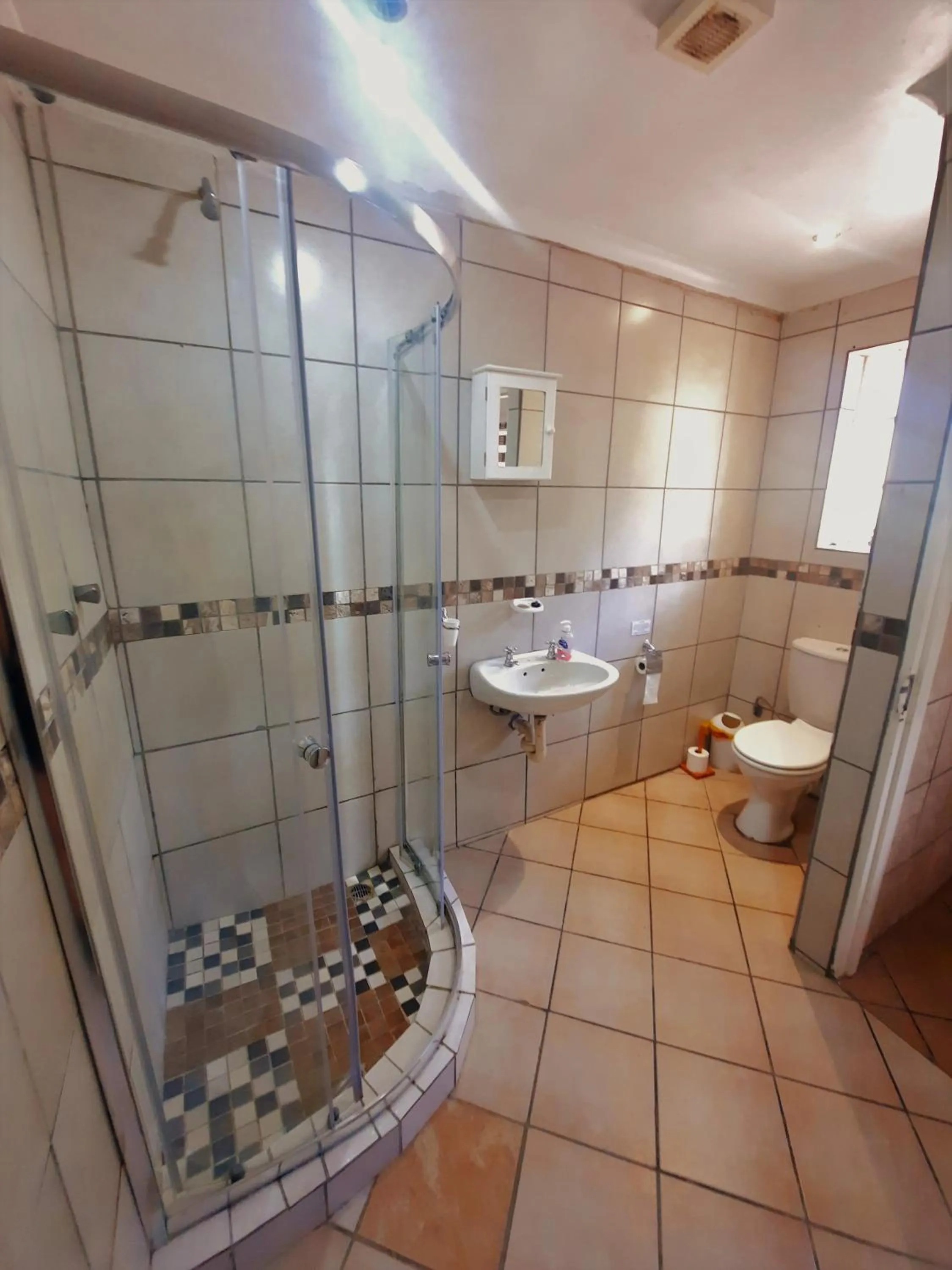 Bathroom in Highlands Creek Self Catering Accommodation