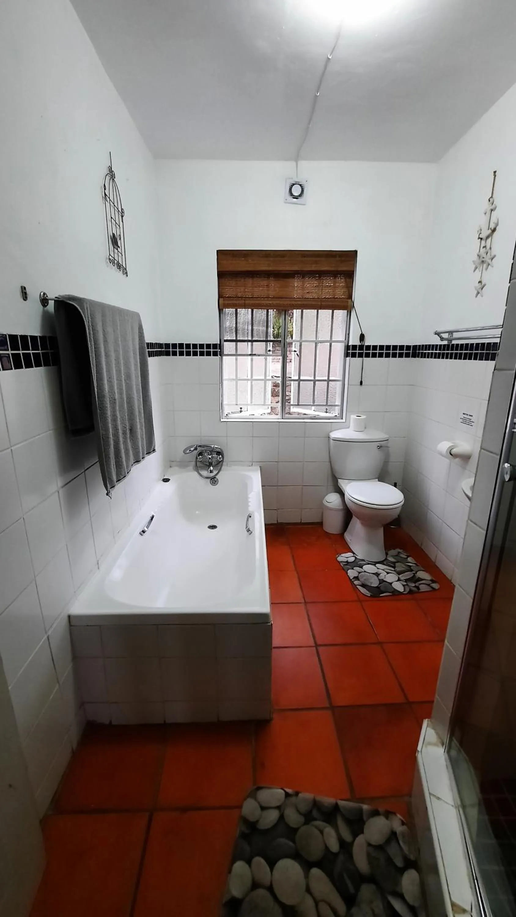 Bathroom, Bed in Highlands Creek Self Catering Accommodation