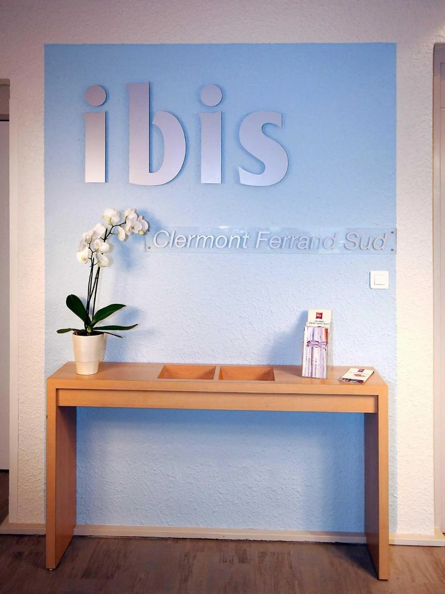 Property building in ibis Clermont Ferrand Sud Herbet
