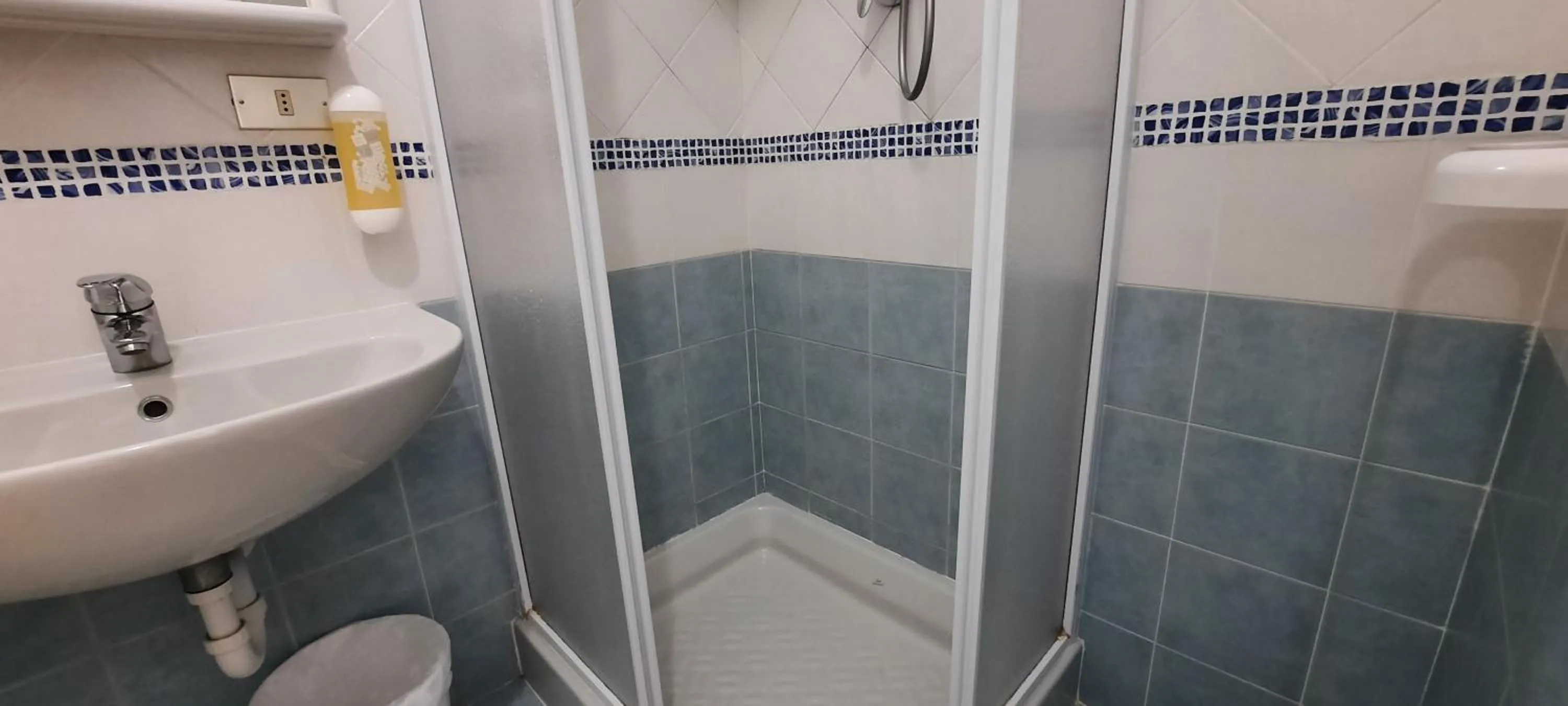 Bathroom in B&B Hotel Serenità