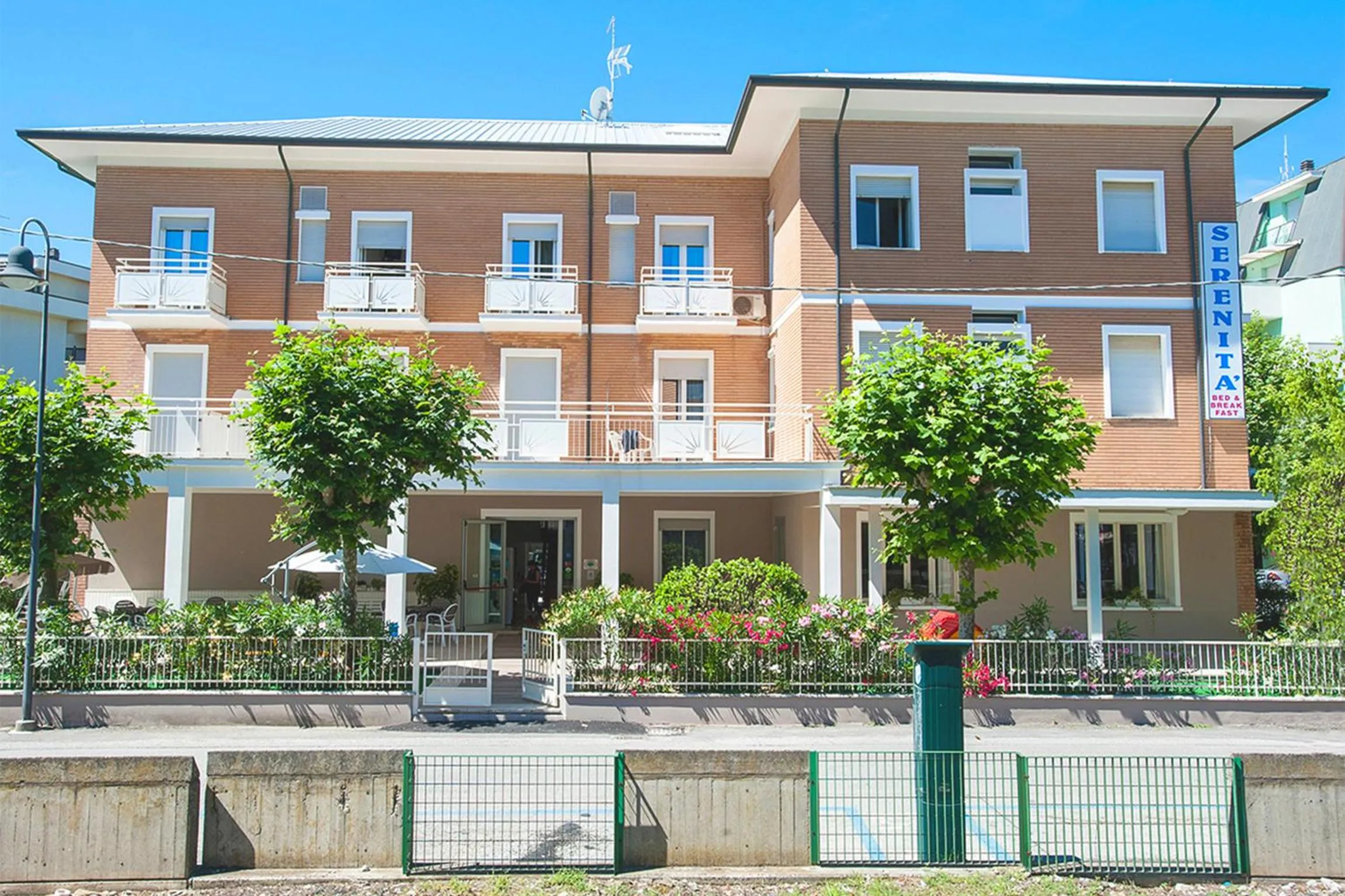 Facade/entrance in B&B Hotel Serenità