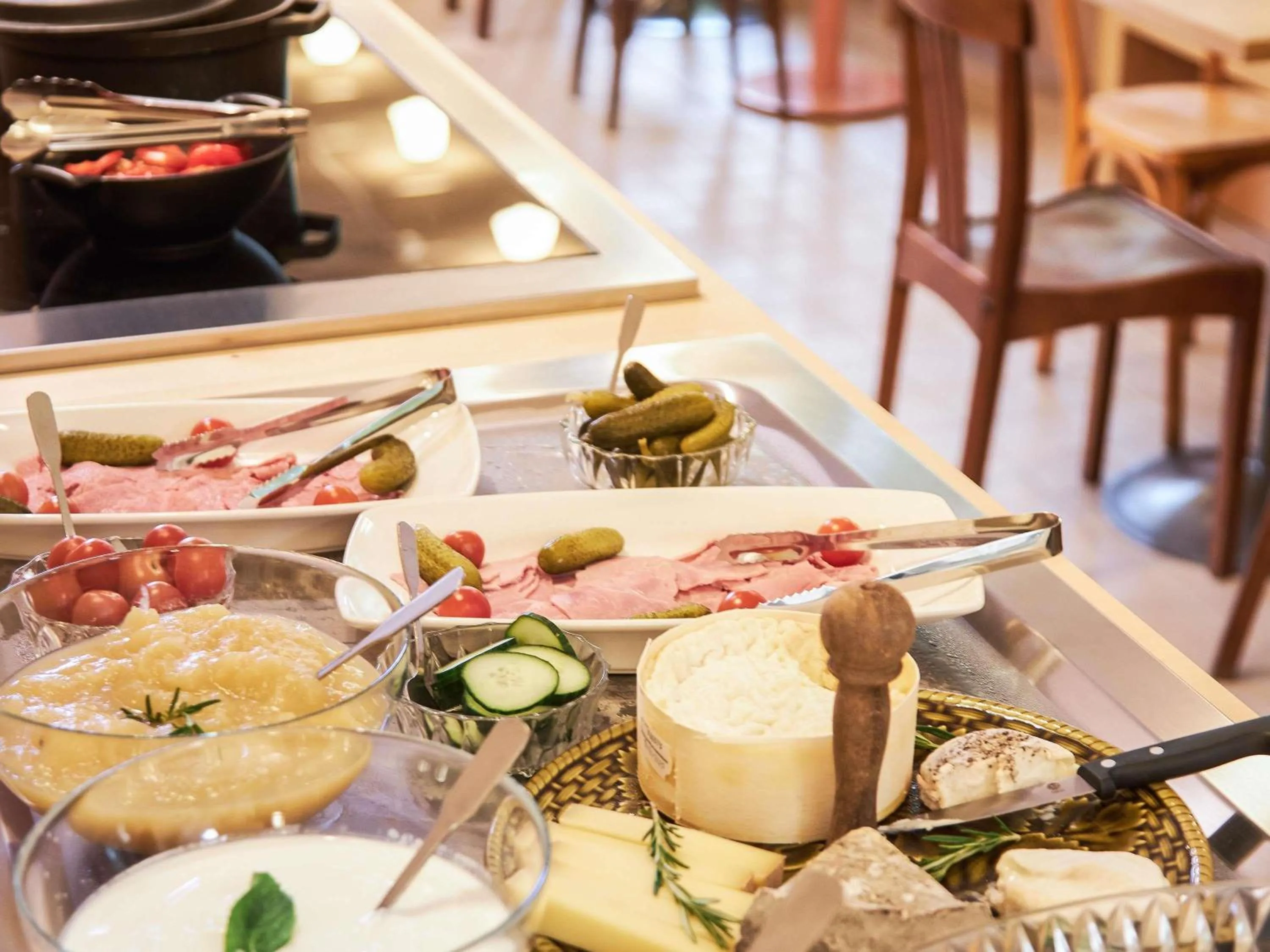 Breakfast in greet hotel Marseille Parc Chanot Velodrome