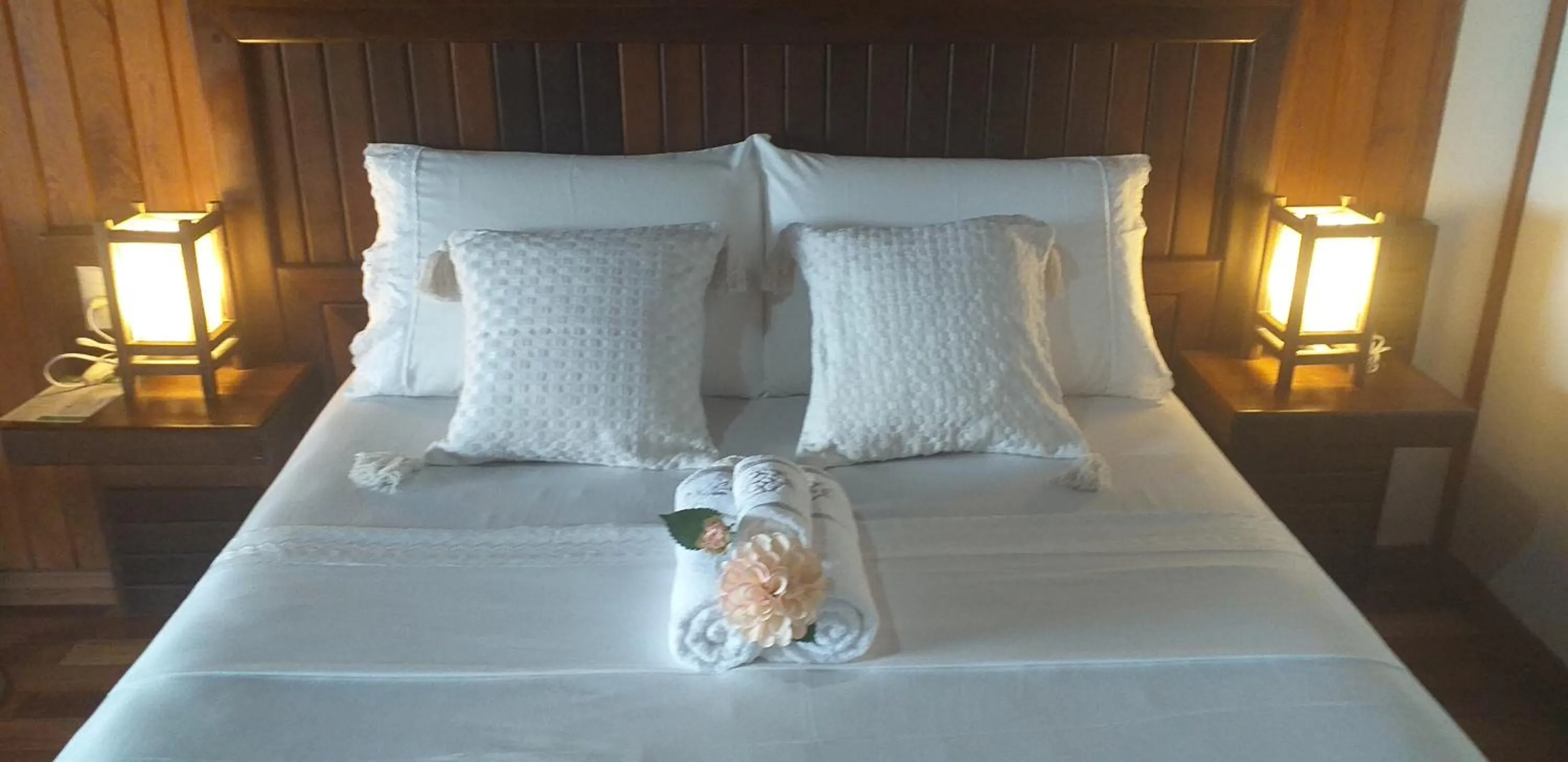 Bed in Pousada Gauleses