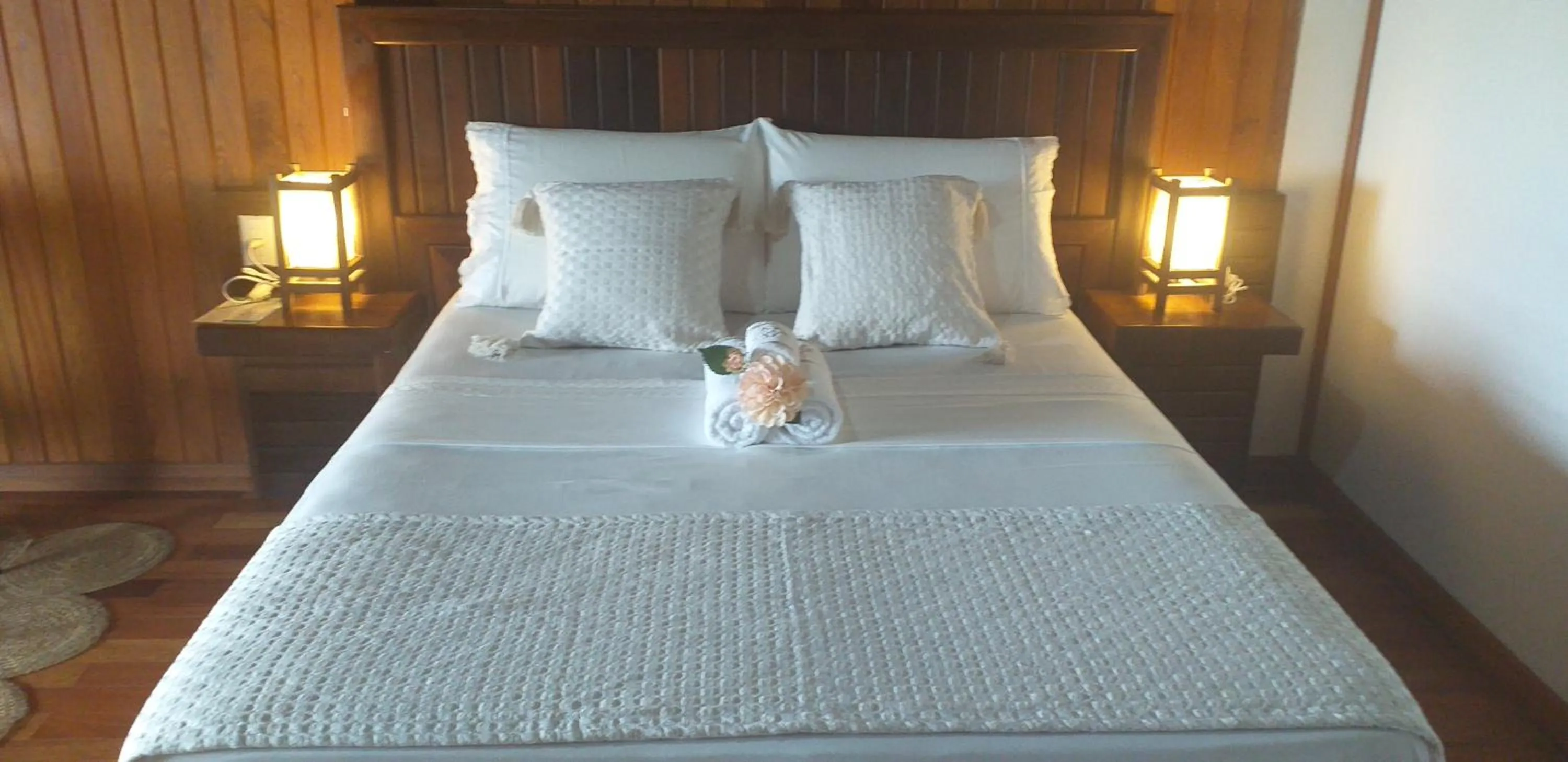 Bed in Pousada Gauleses