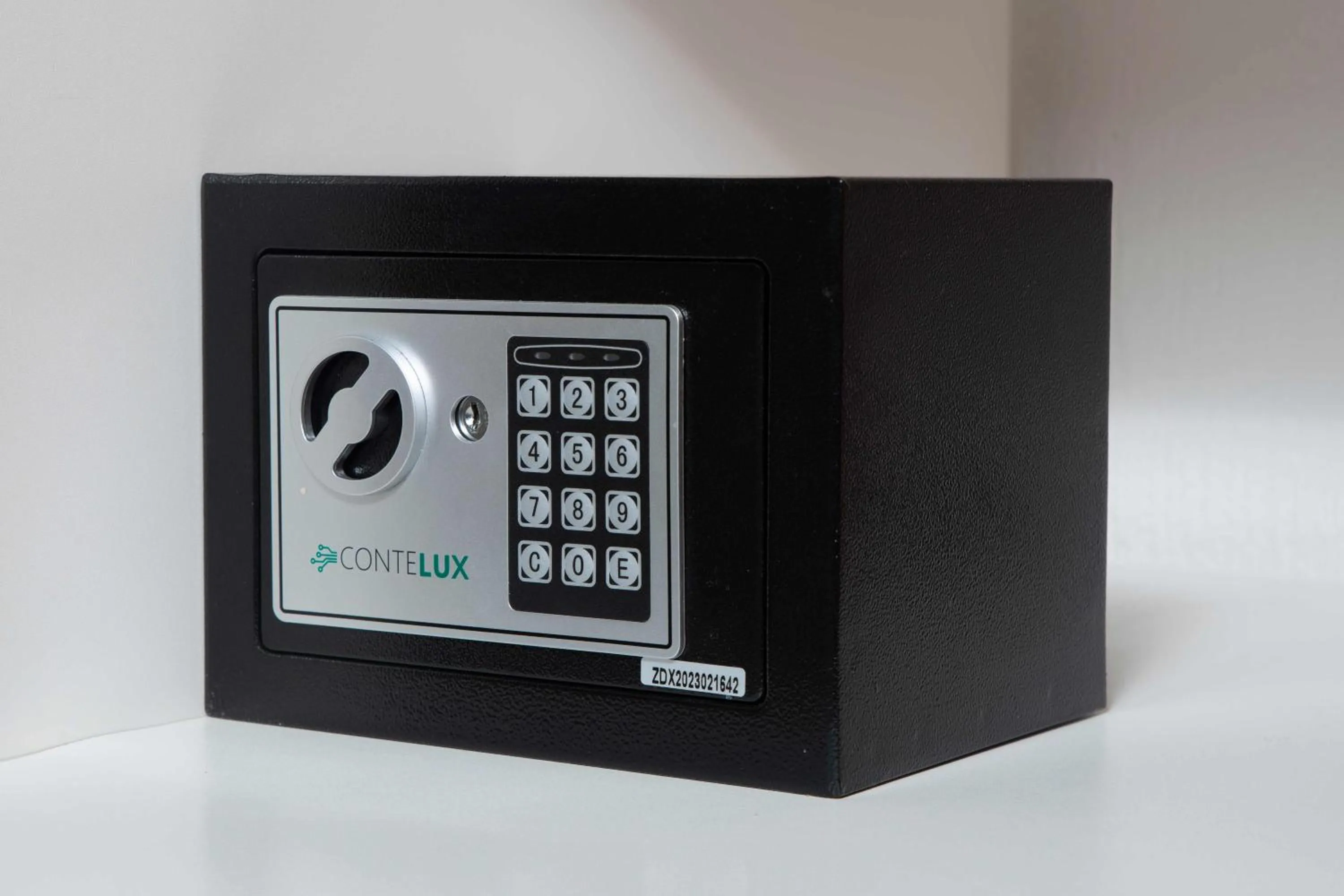 safe in Pousada Gauleses