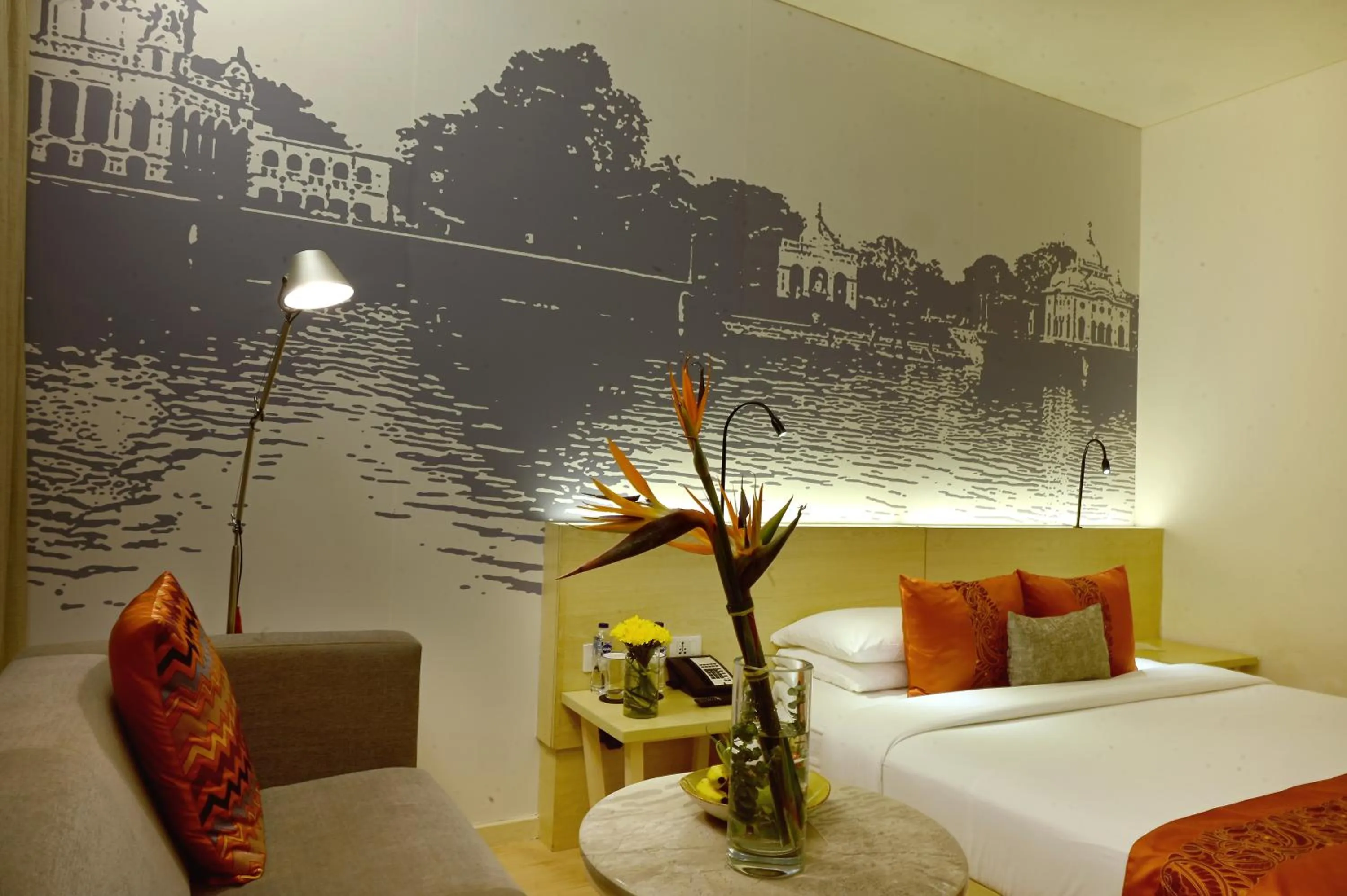 Photo of the whole room, Bed in Vivanta Kolkata EM Bypass