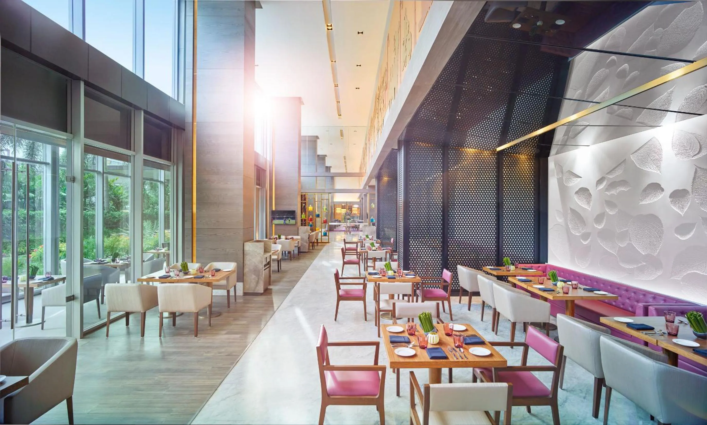 Restaurant/places to eat in Vivanta Kolkata EM Bypass