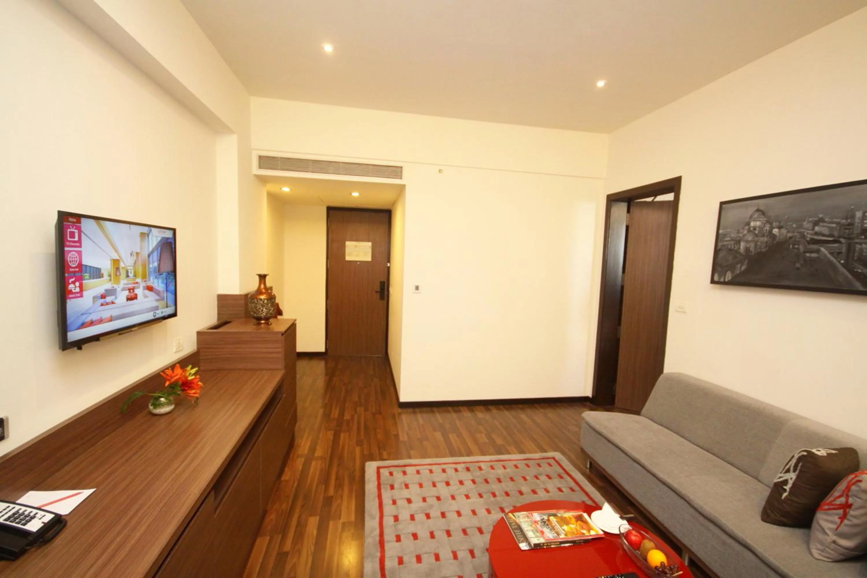 Seating area in Vivanta Kolkata EM Bypass