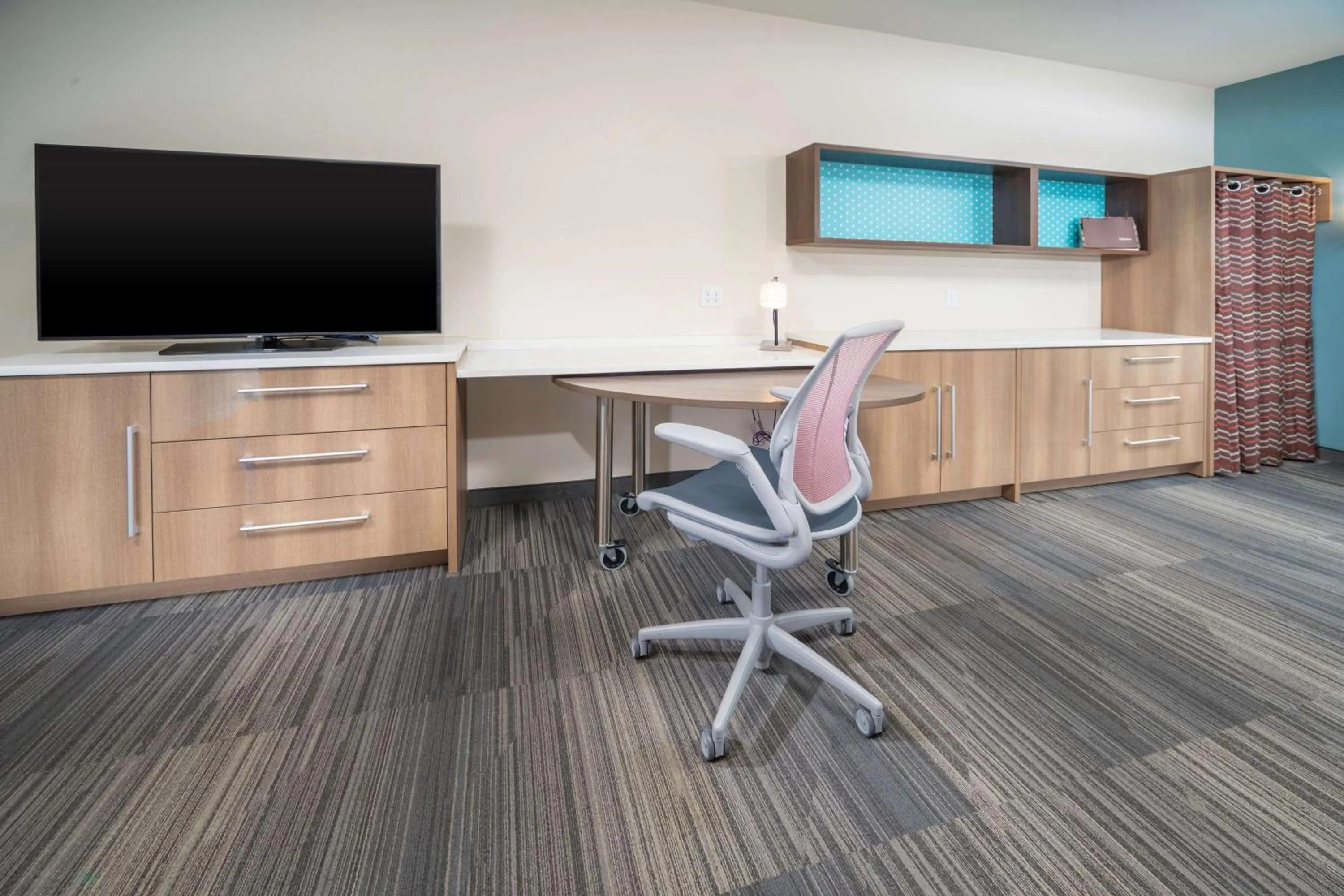 Bedroom in Home2 Suites By Hilton Minneapolis-Mall of America