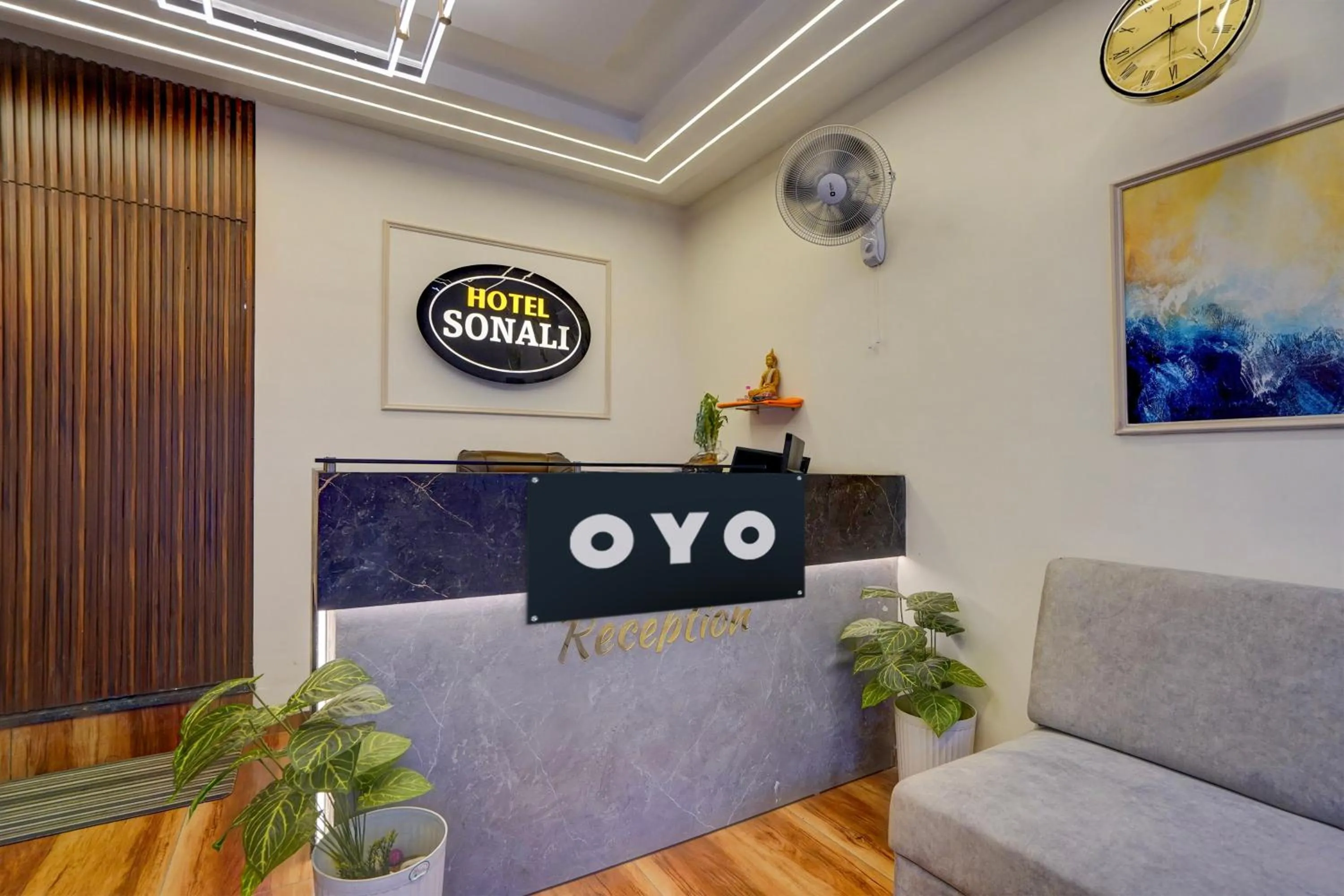 Lobby or reception in Hotel O Sonali