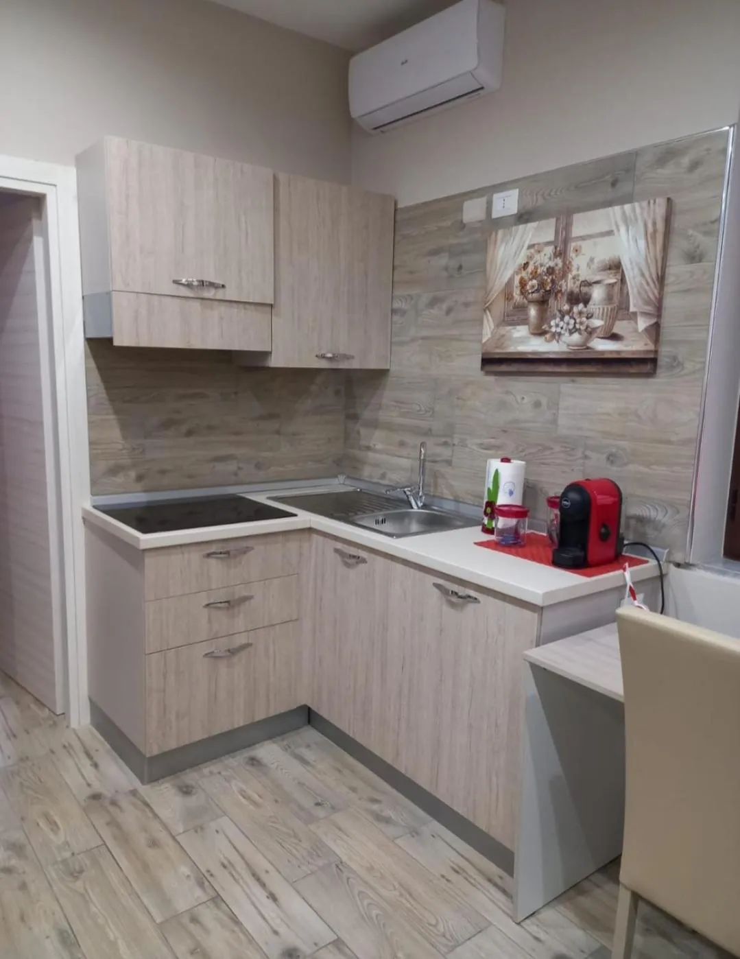 Kitchen or kitchenette in B&b Casa Rossa