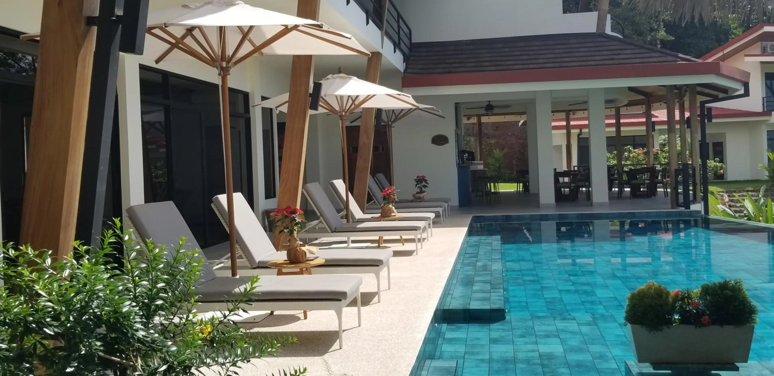 Property building in Lapazul Boutique Hotel