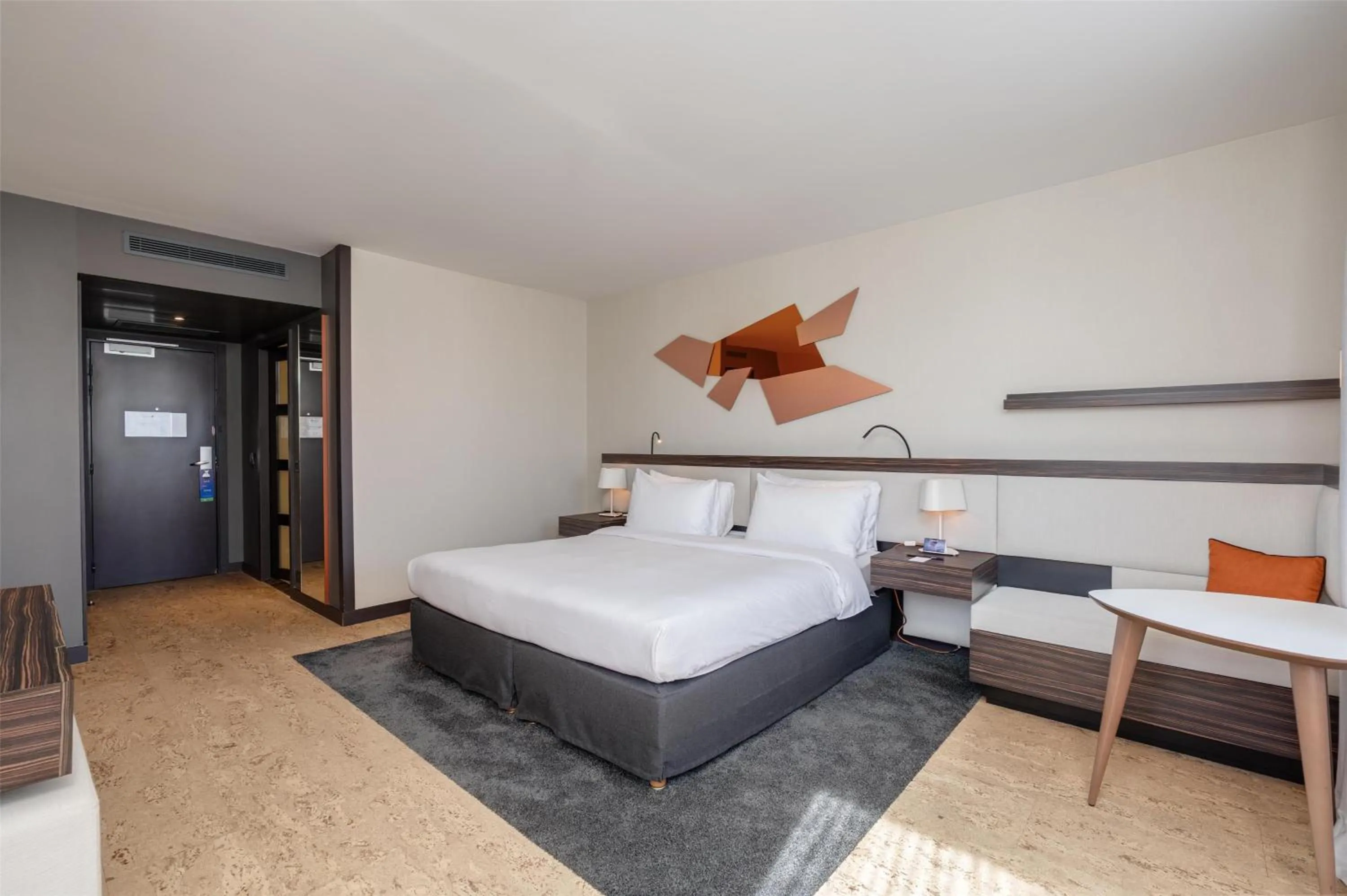 Bedroom, Bed in Radisson Blu Hotel, Paris Boulogne