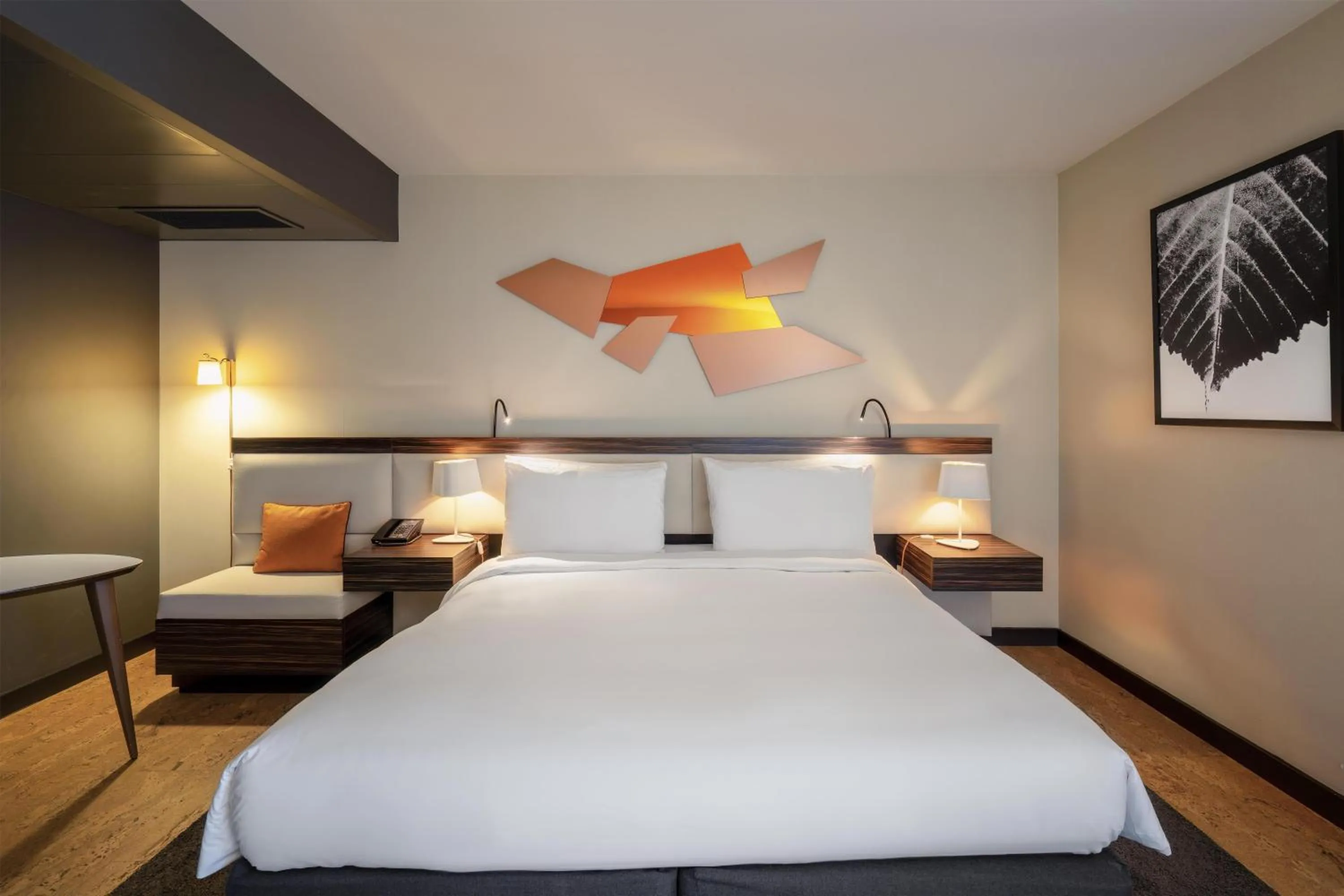 Bed in DoubleTree by Hilton Paris Boulogne