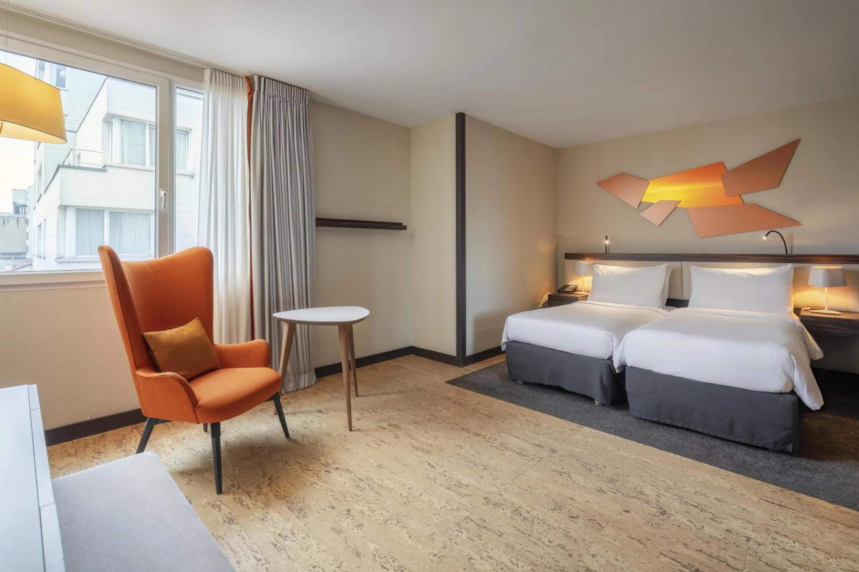 Bed in DoubleTree by Hilton Paris Boulogne