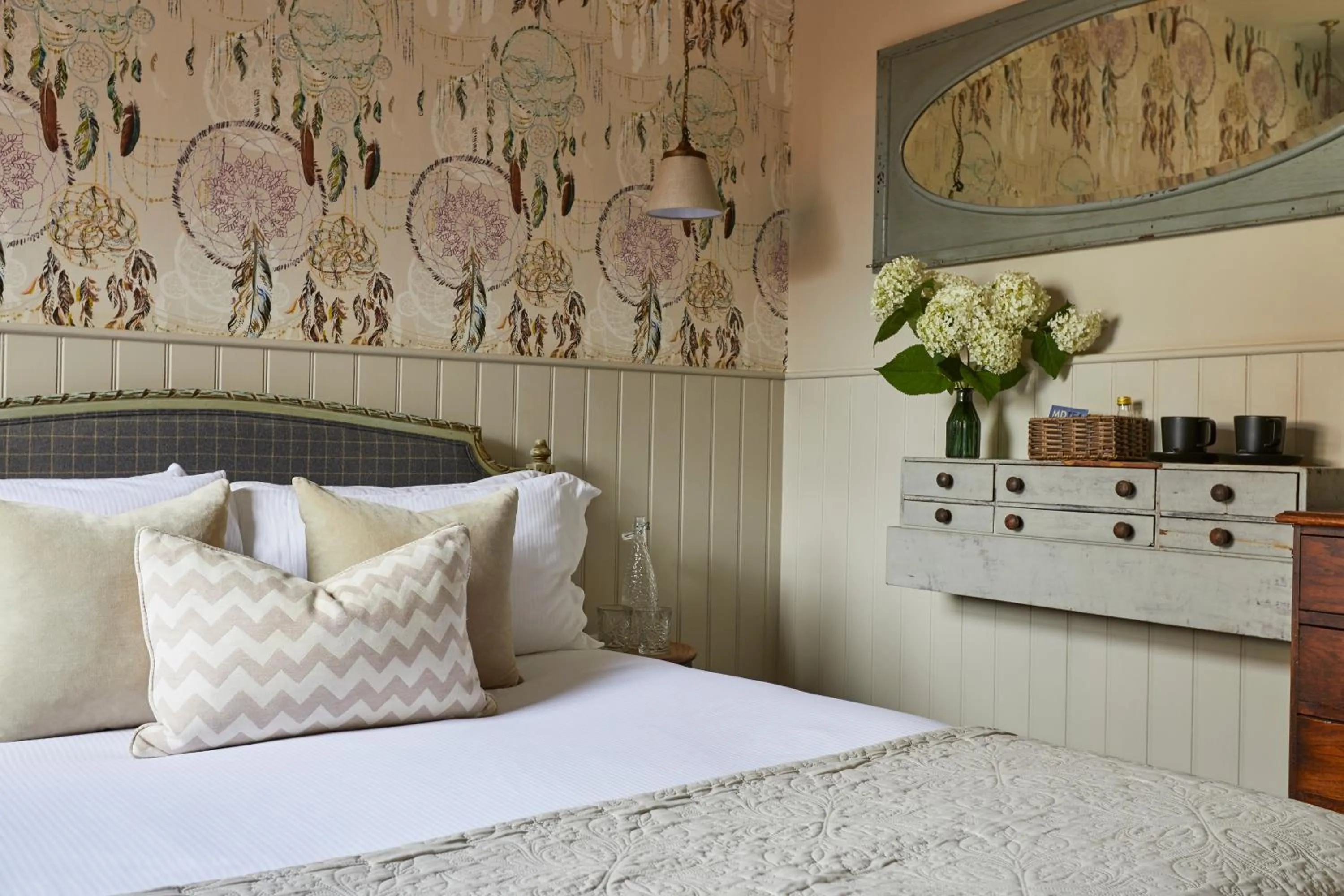 Decorative detail, Bed in The White Hart