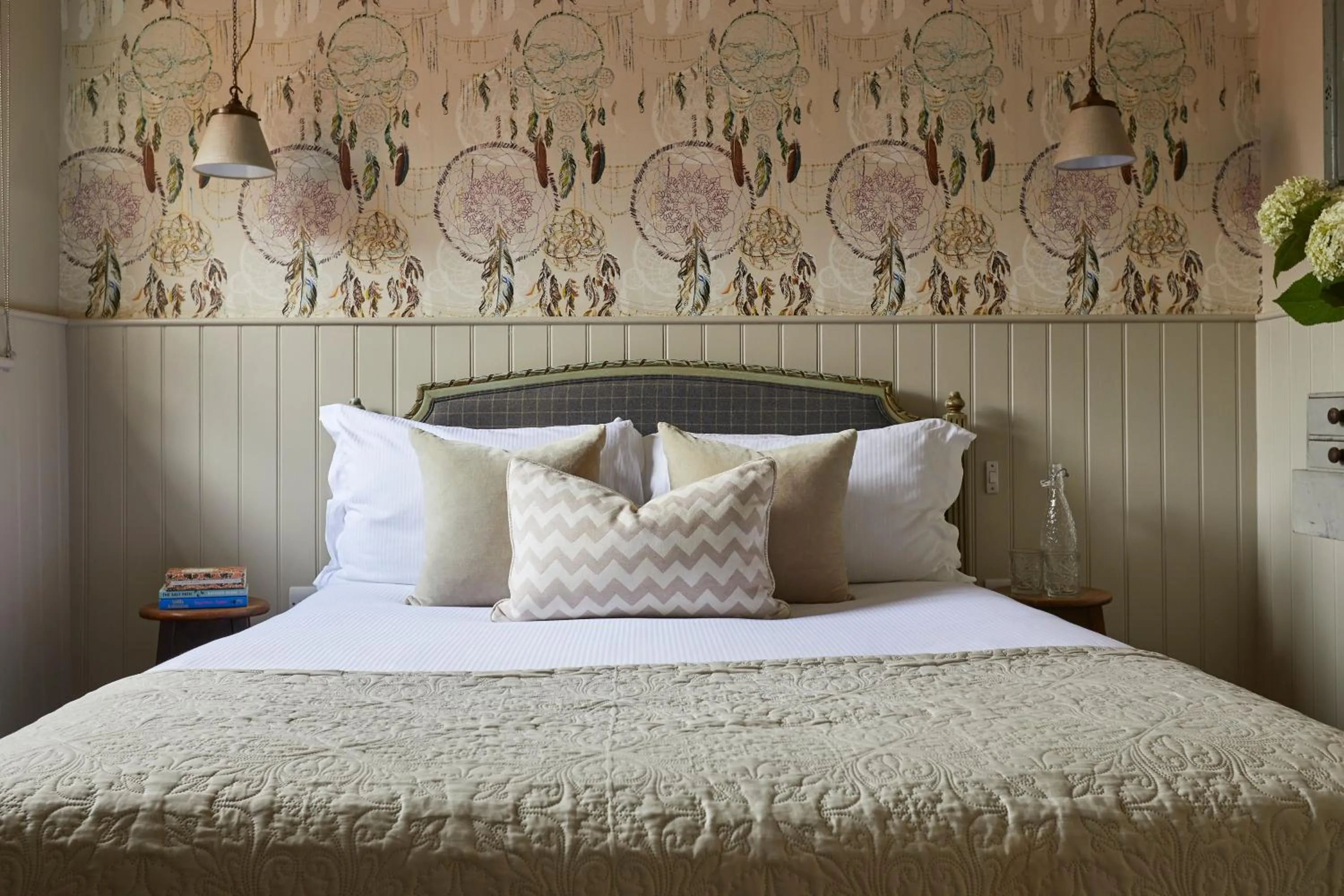 Bedroom, Bed in The White Hart