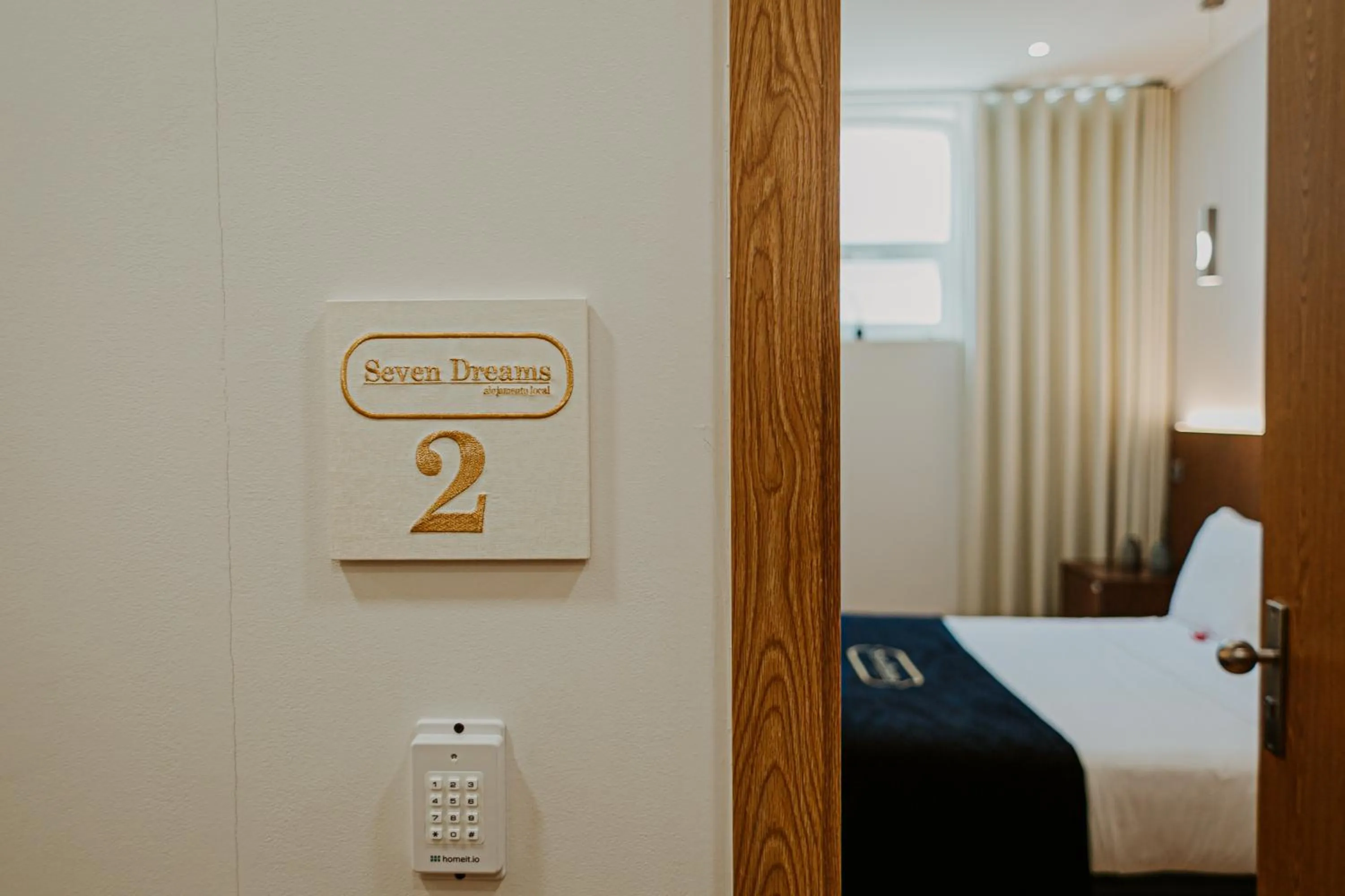 Bedroom, Bed in Seven Dreams Suites