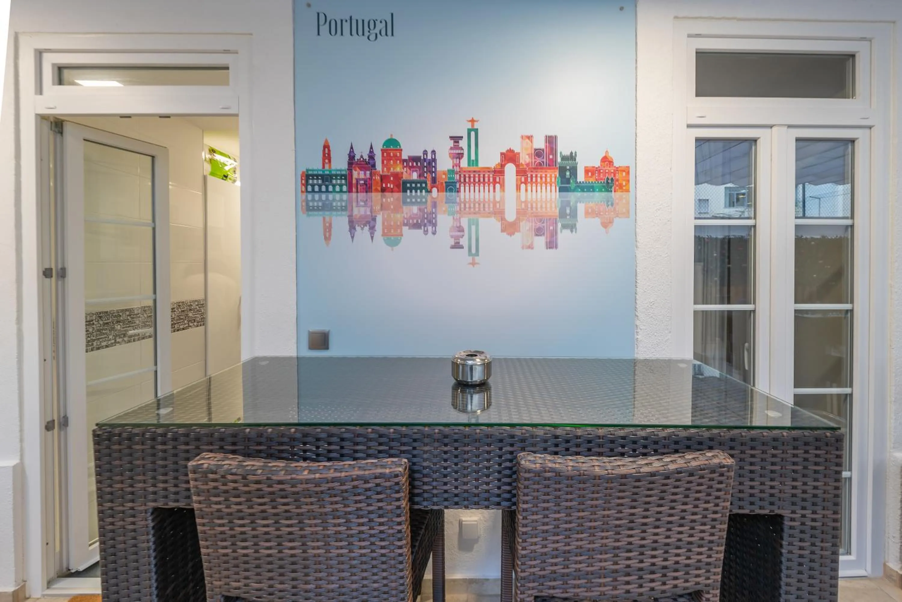 Dining area in Seven Dreams Suites