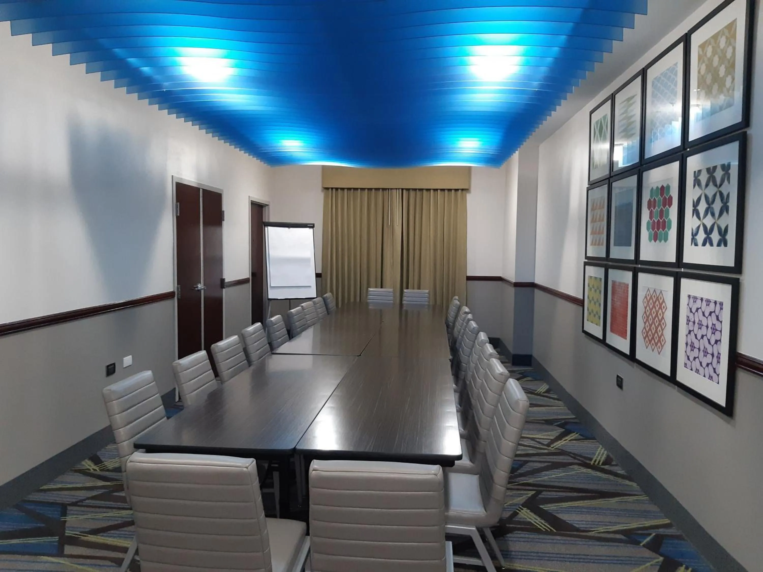 Meeting/conference room in Holiday Inn Express Trincity by IHG