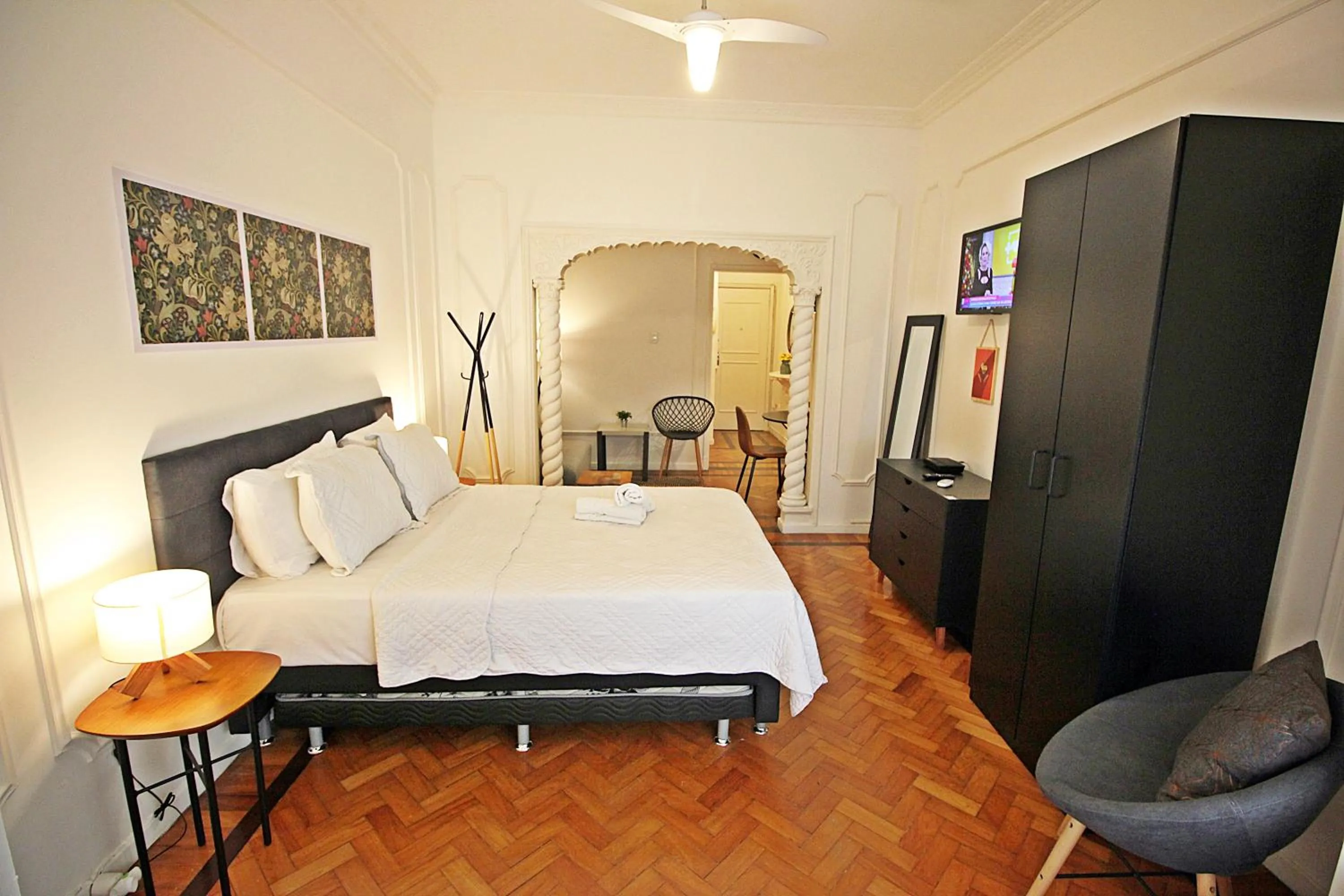 Bed in Rio Spot Homes vintage C051