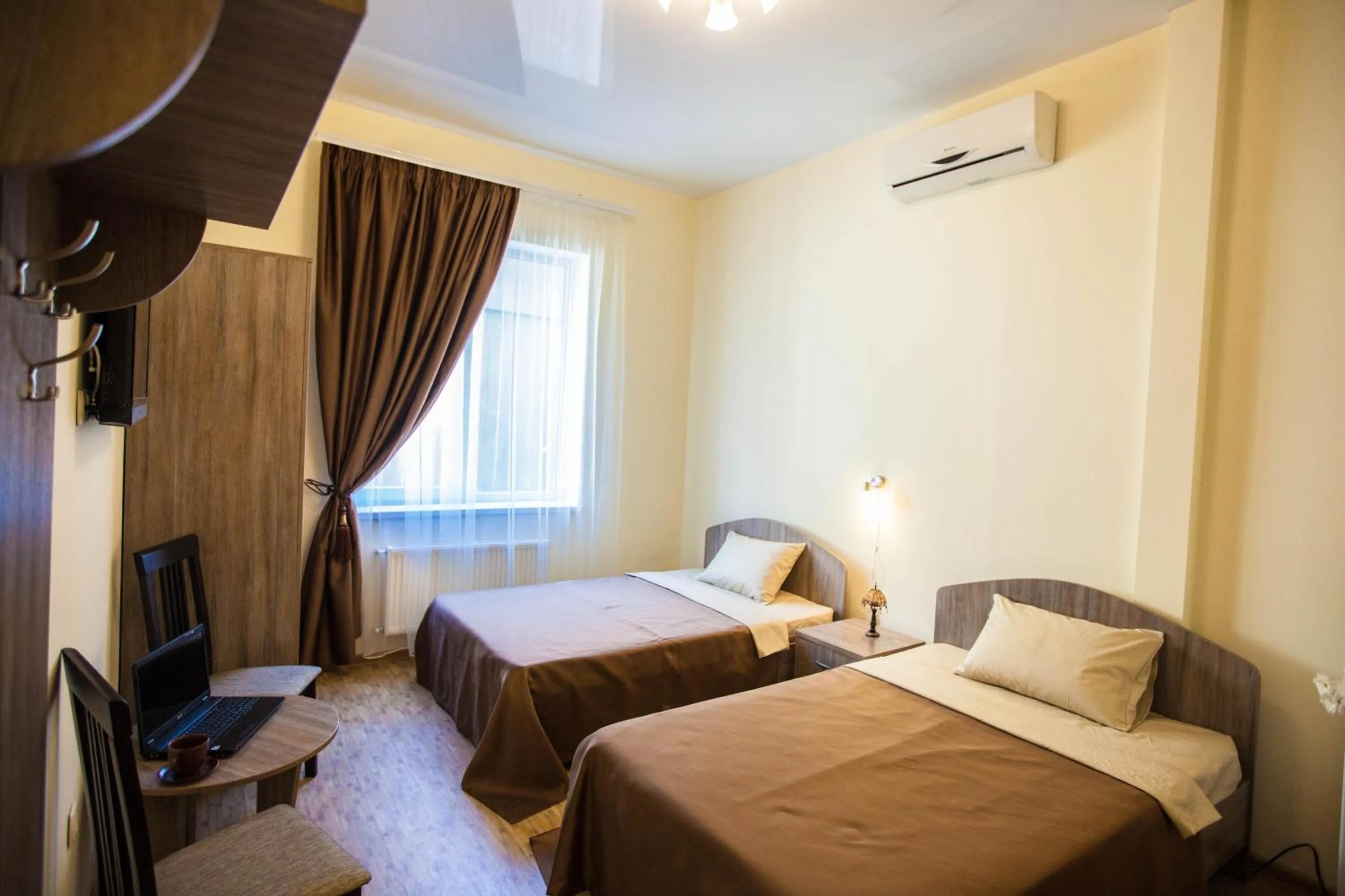 Photo of the whole room, Bed in Arnautskiy Hotel