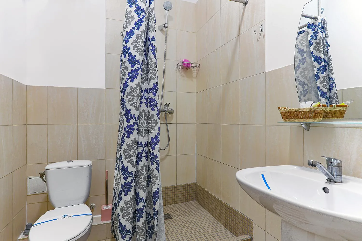 Bathroom in Arnautskiy Hotel