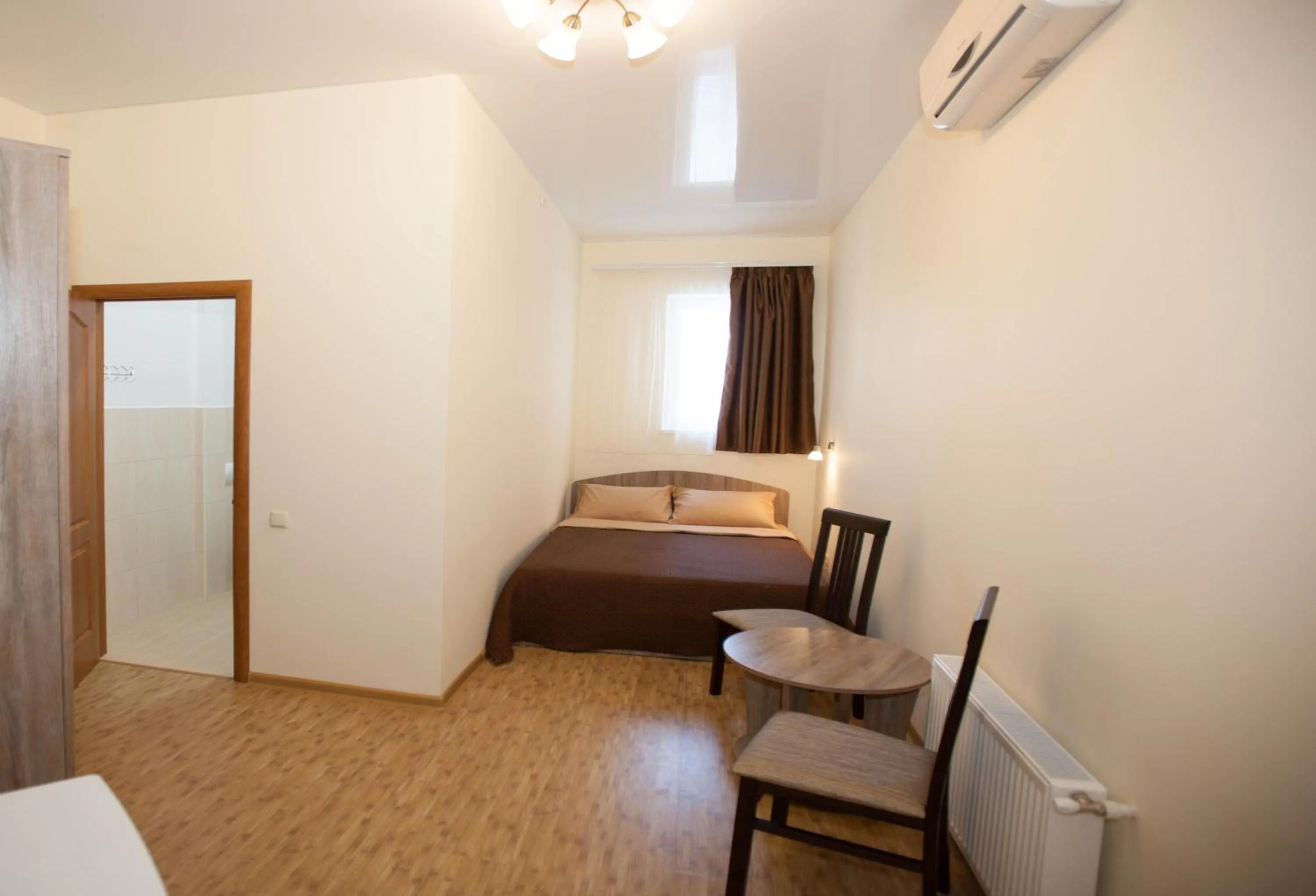 Photo of the whole room, Bed in Arnautskiy Hotel