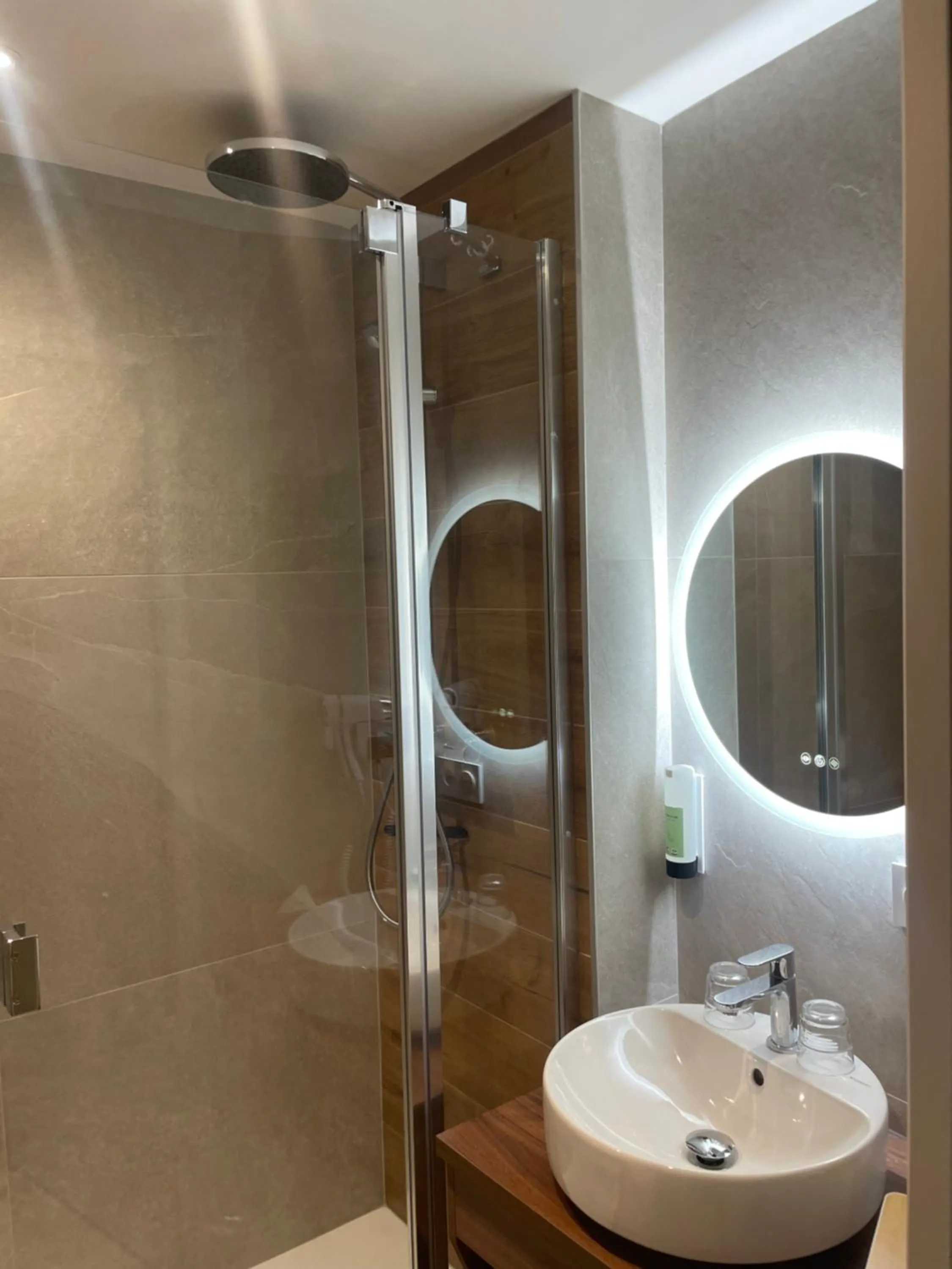 Le Crystal Dinard, Sure Hotel Collection by Best Western