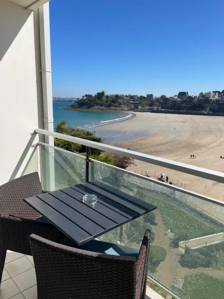 Le Crystal Dinard, Sure Hotel Collection by Best Western