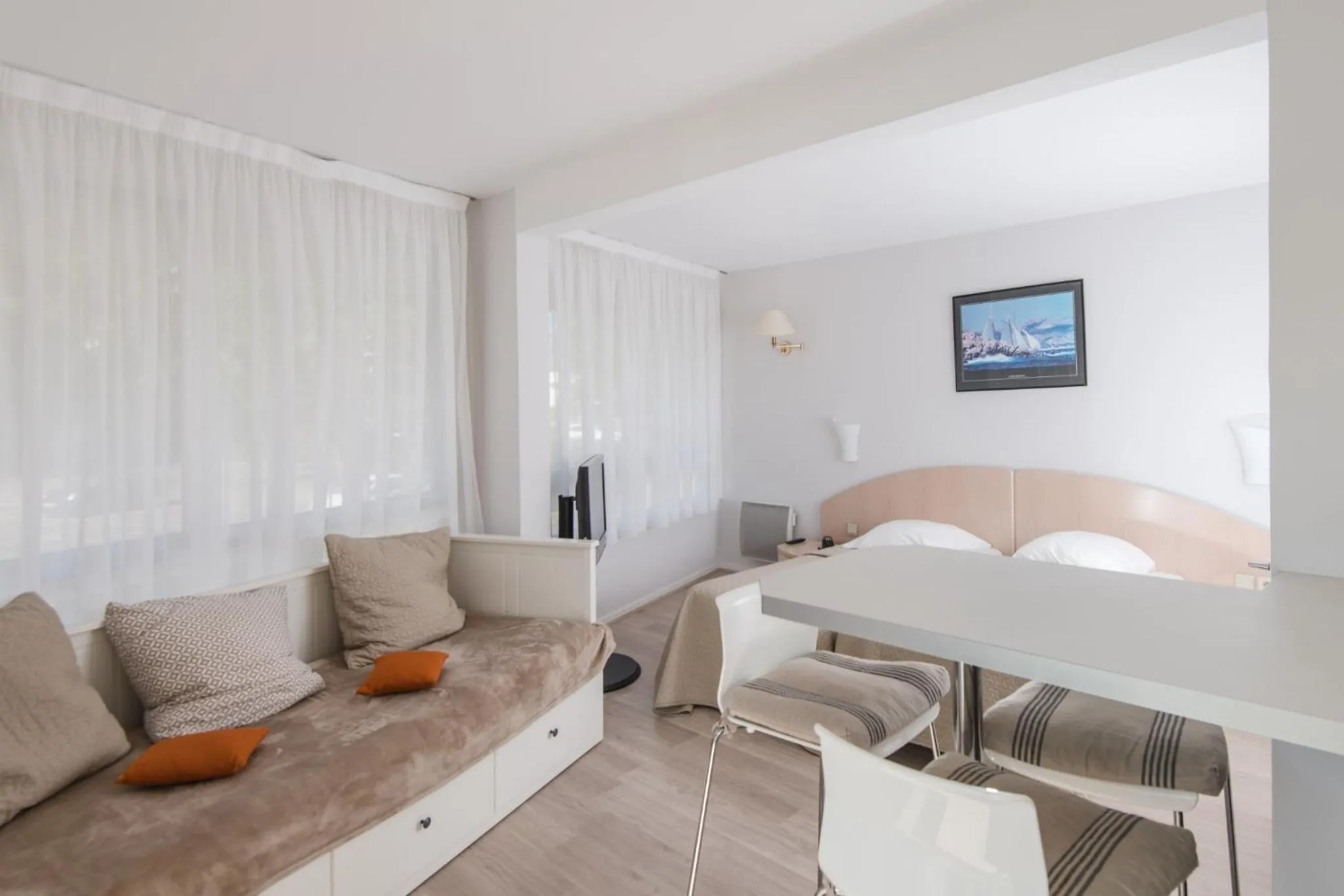 Bedroom in Le Crystal Dinard, Sure Hotel Collection by Best Western