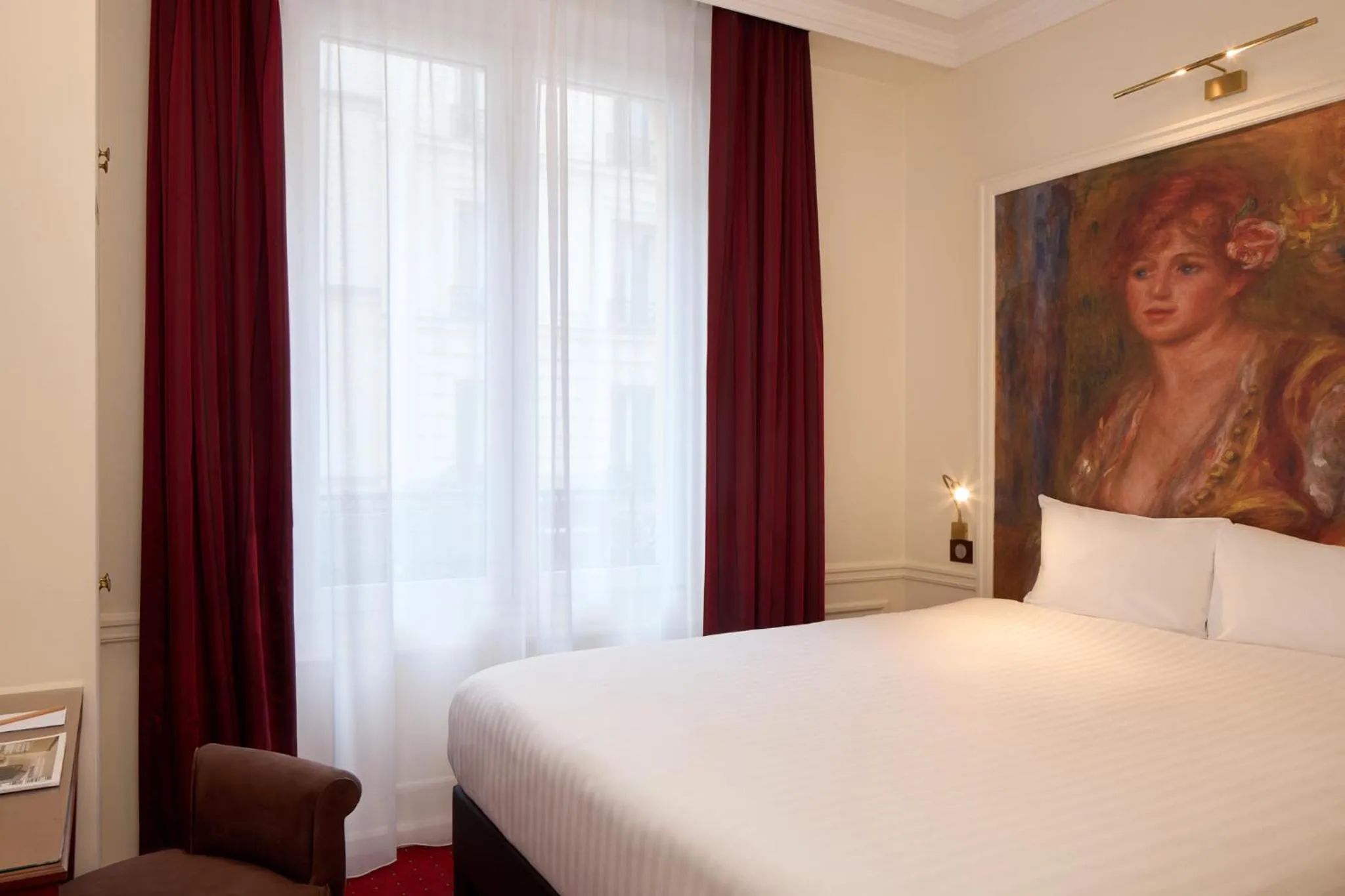 Bedroom, Bed in Timhotel Tour Montparnasse