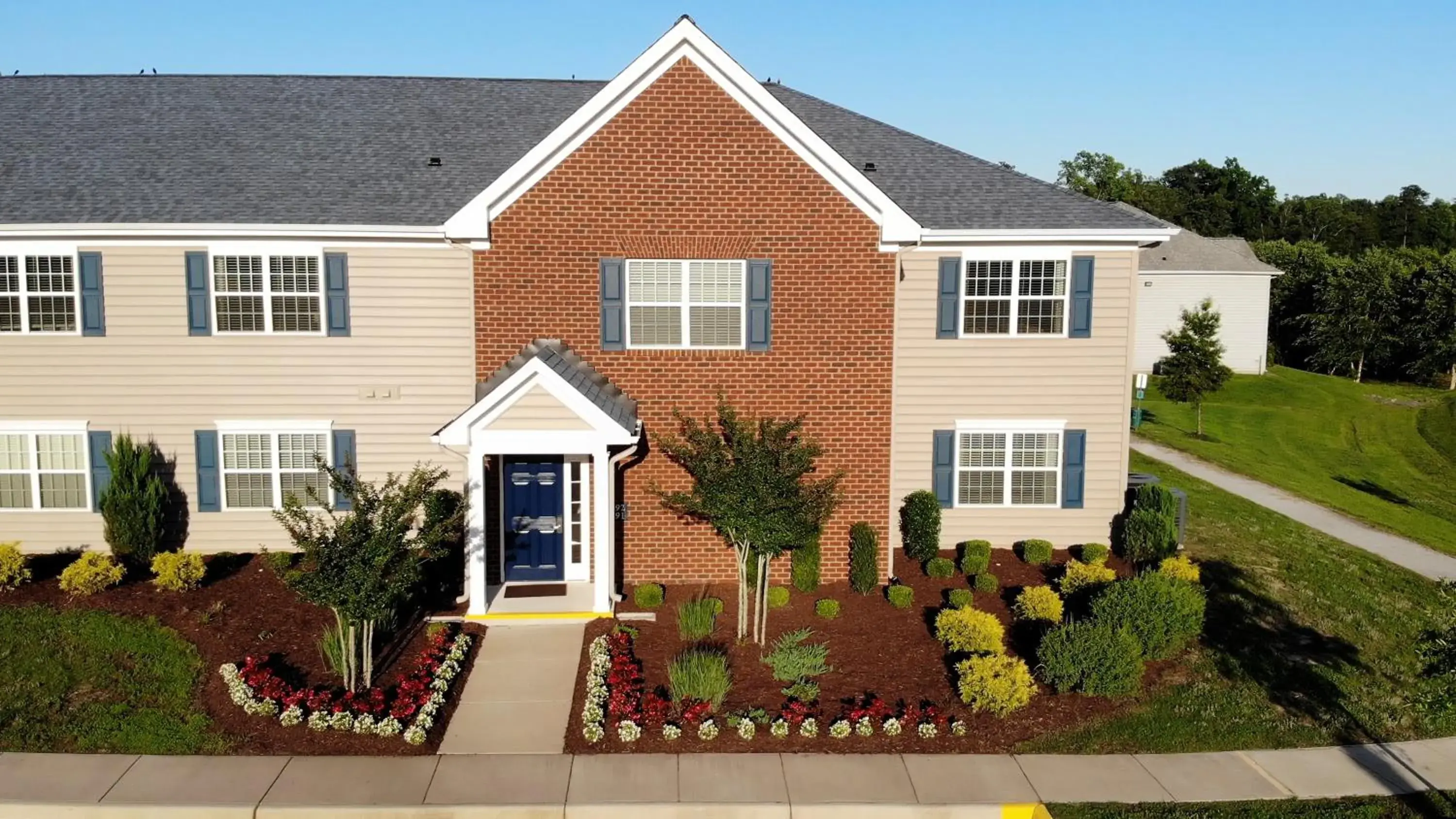 Two-Bedroom Apartment in The Colonies at Williamsburg Two-Bedroom Apartment in The Colonies at Williamsburg