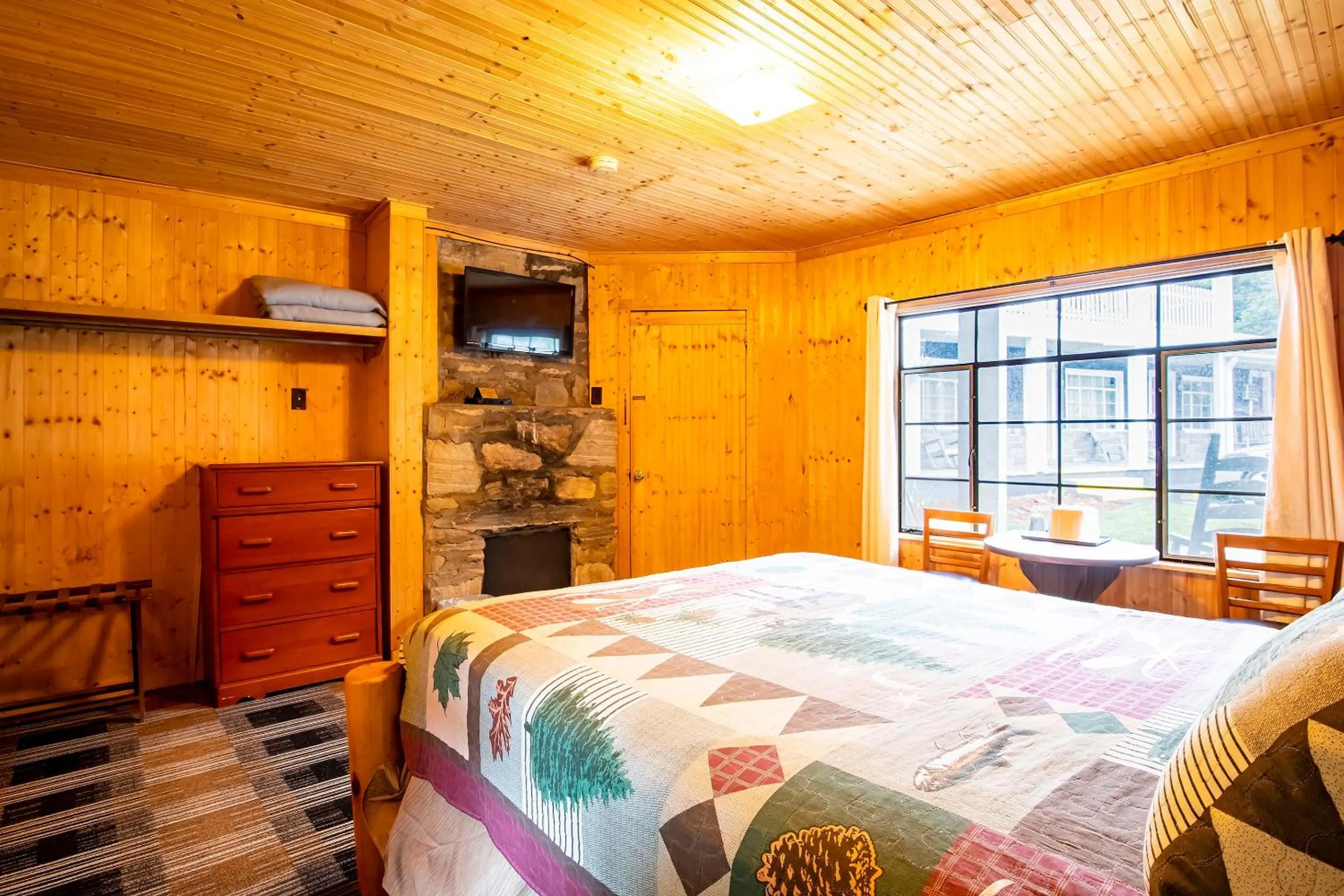 Bedroom, Bed in Lloyd's On The River Country Inn By Oyo