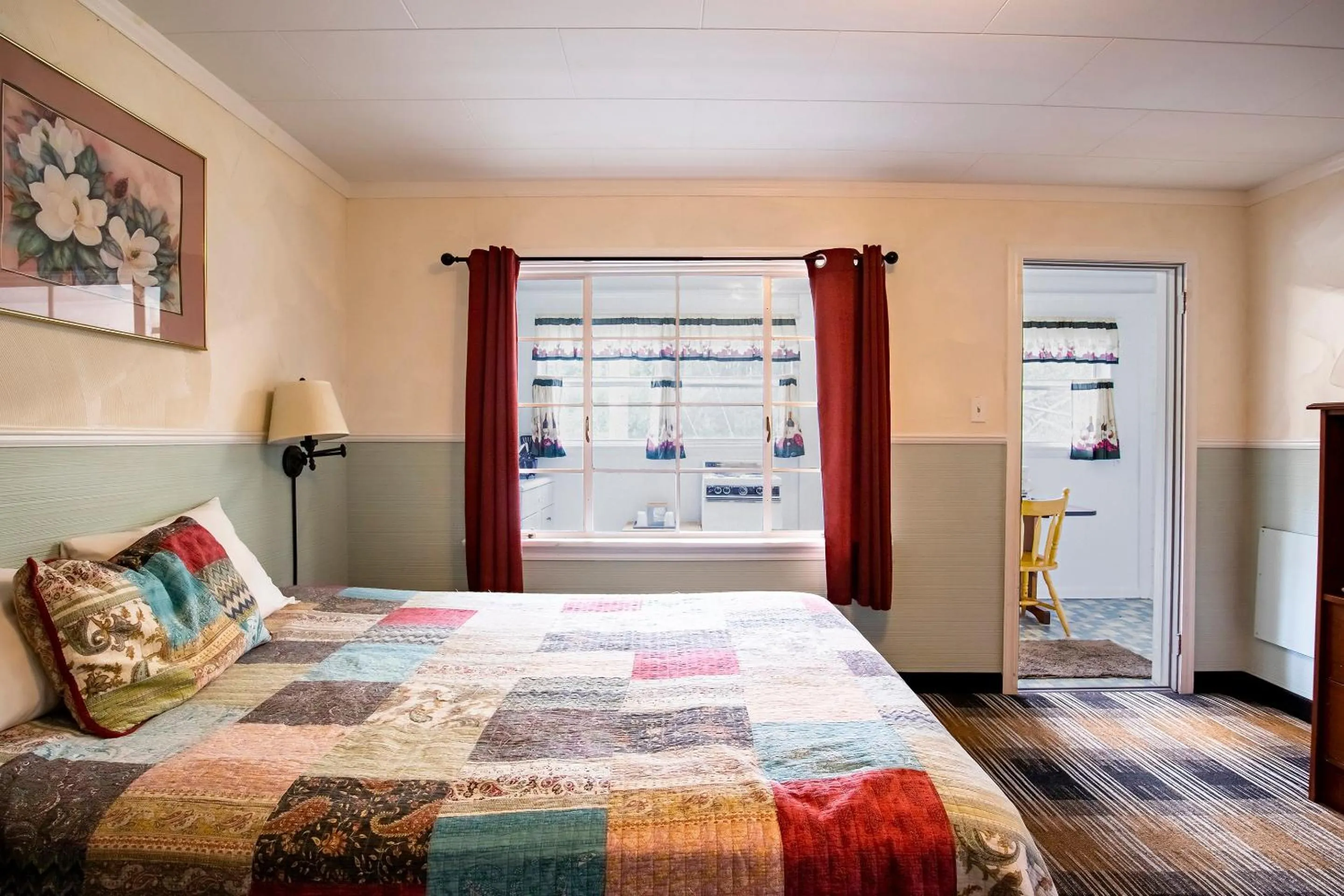 Bedroom, Bed in Lloyd's On The River Country Inn By Oyo