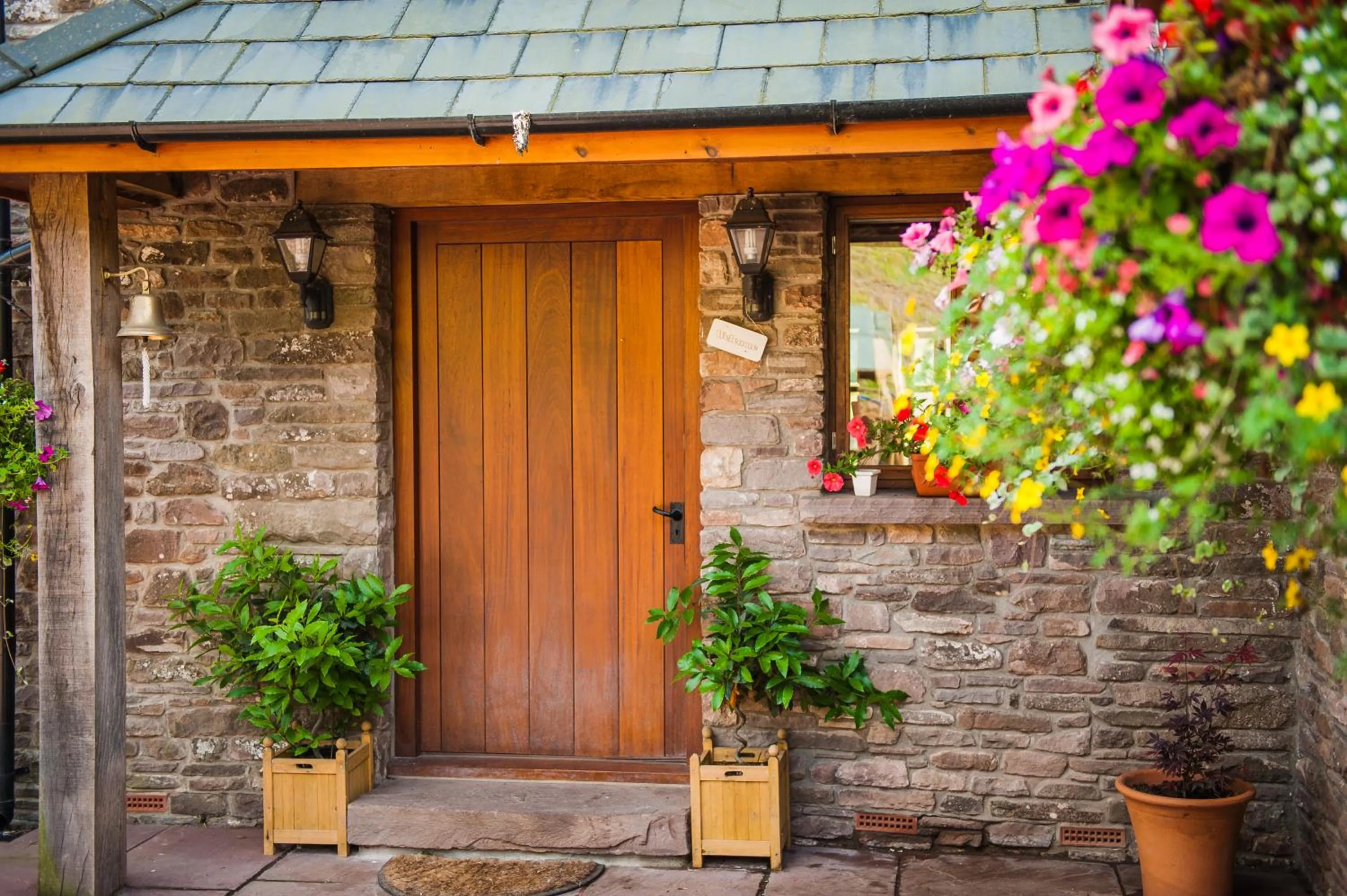 Facade/entrance in The Celyn