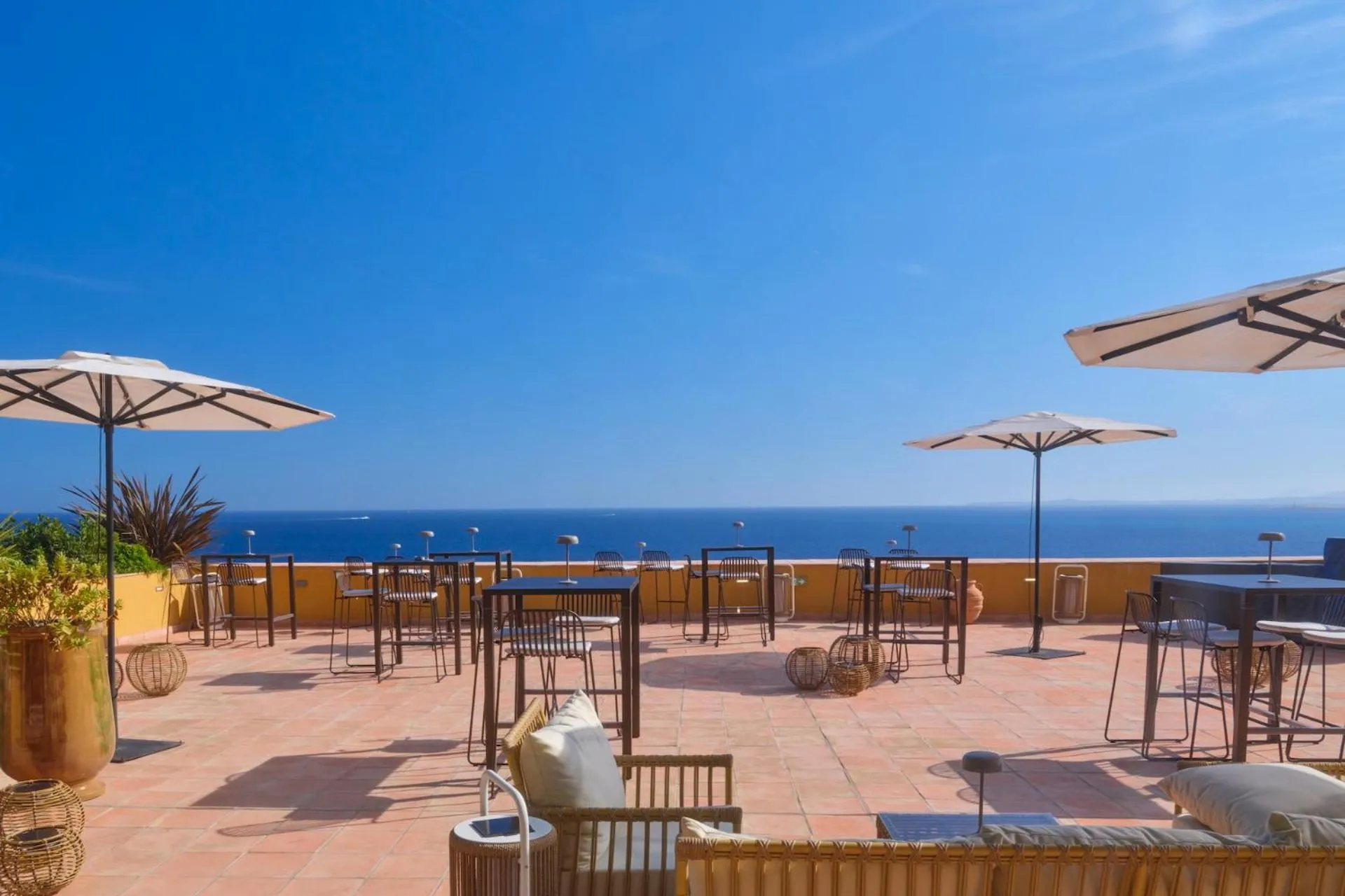 Hôtel La Pérouse Nice Baie des Anges