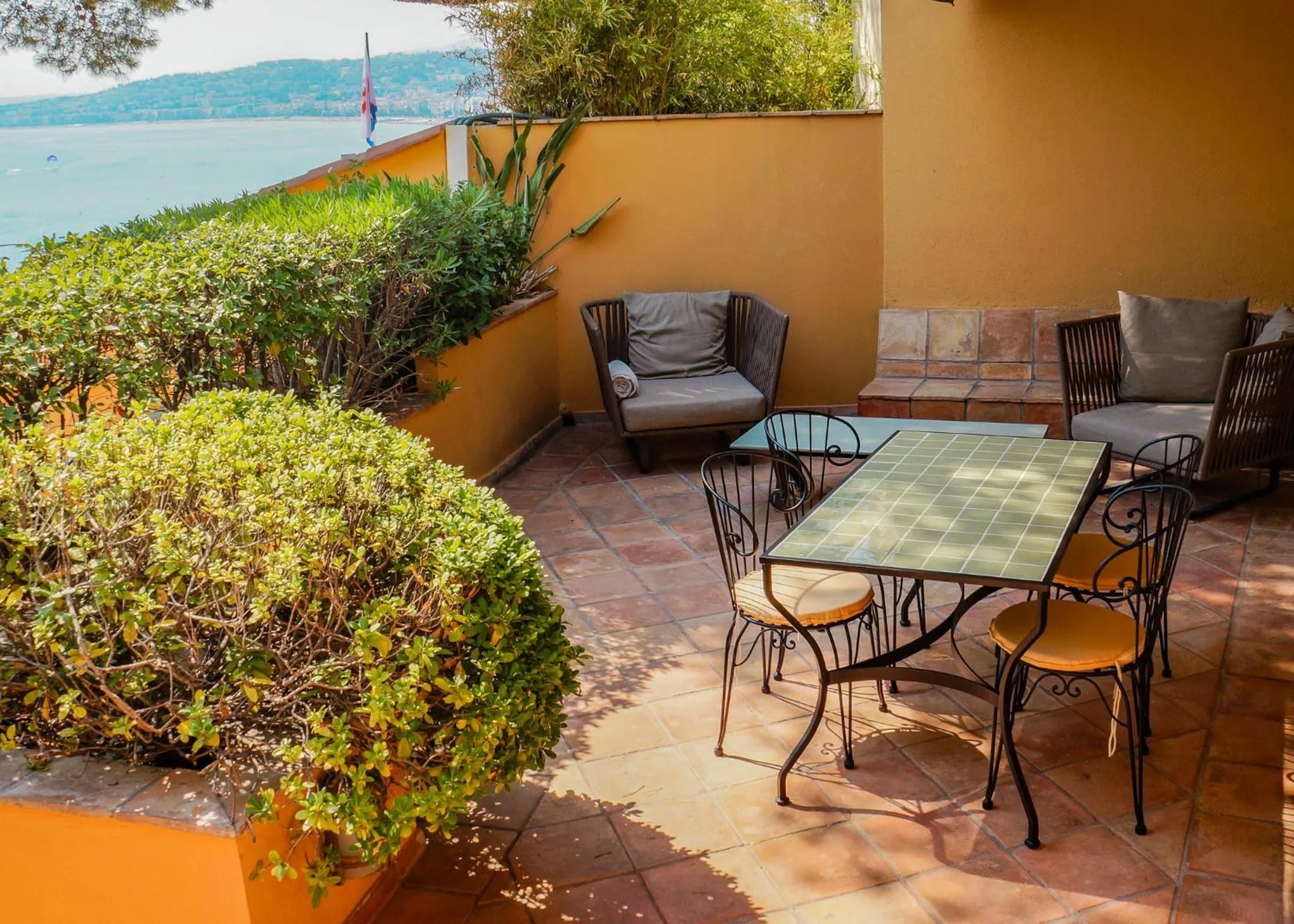 Balcony/Terrace in Hôtel La Pérouse Nice Baie des Anges
