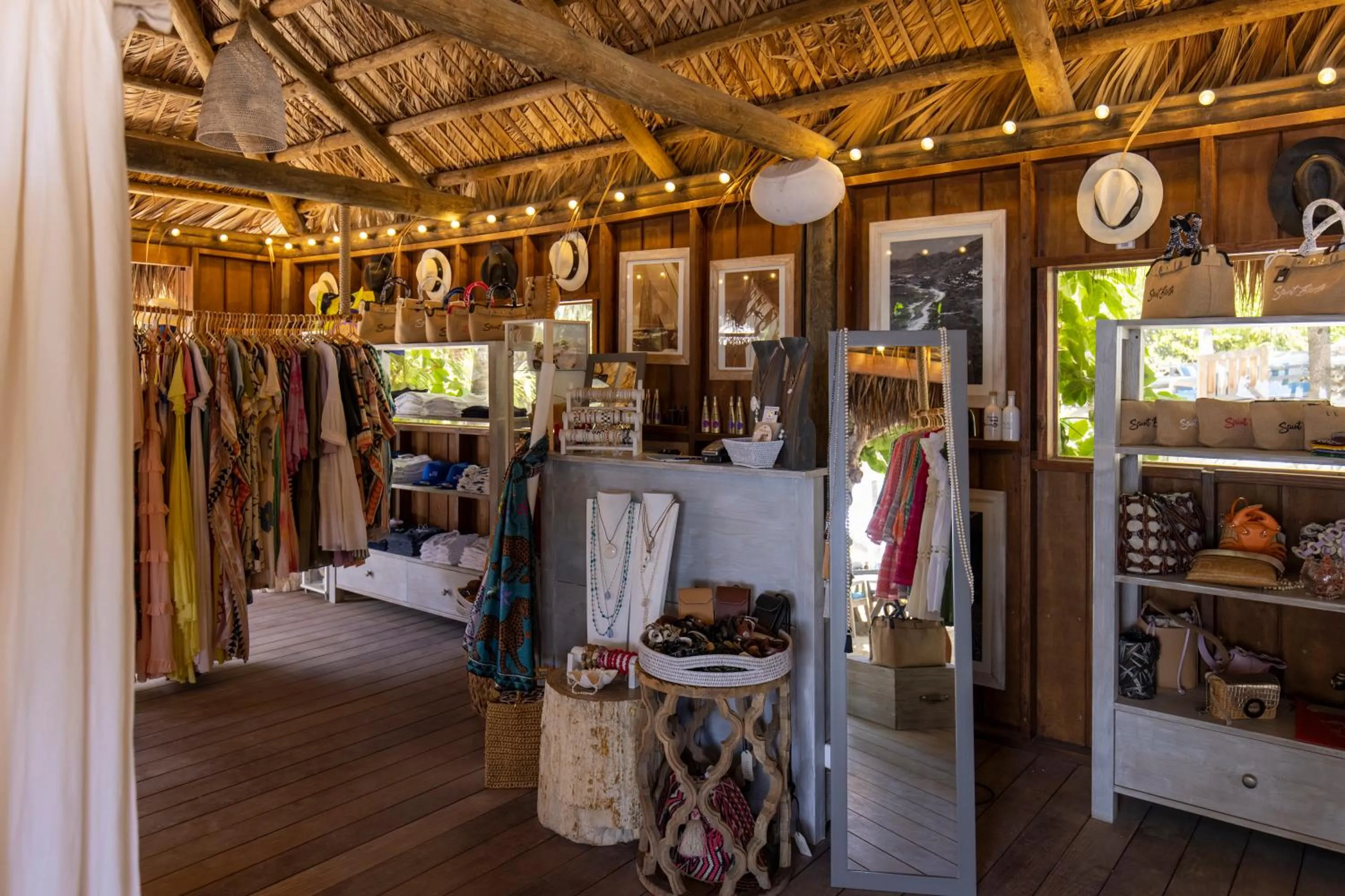 On-site shops in Le Toiny Hotel & Beach Club