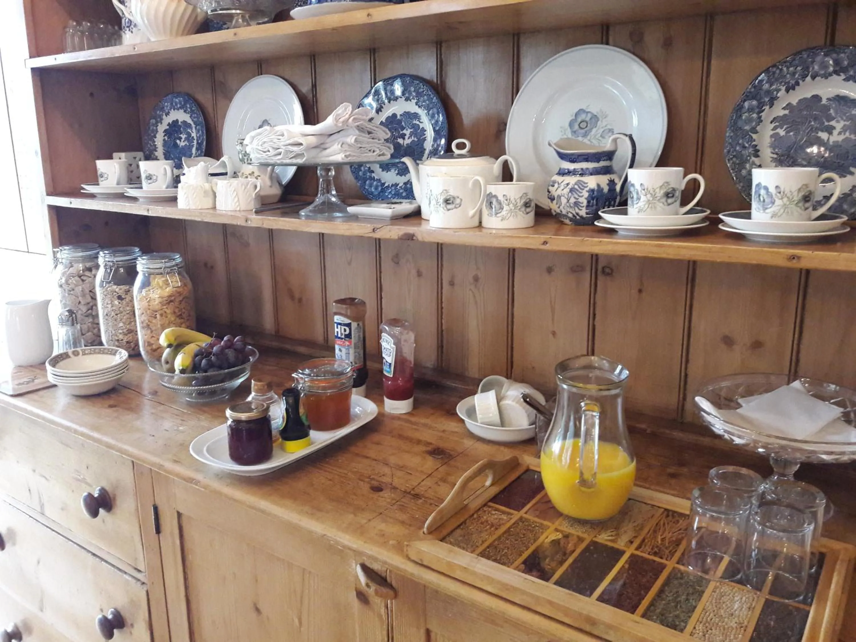 Food and drinks in The Priory