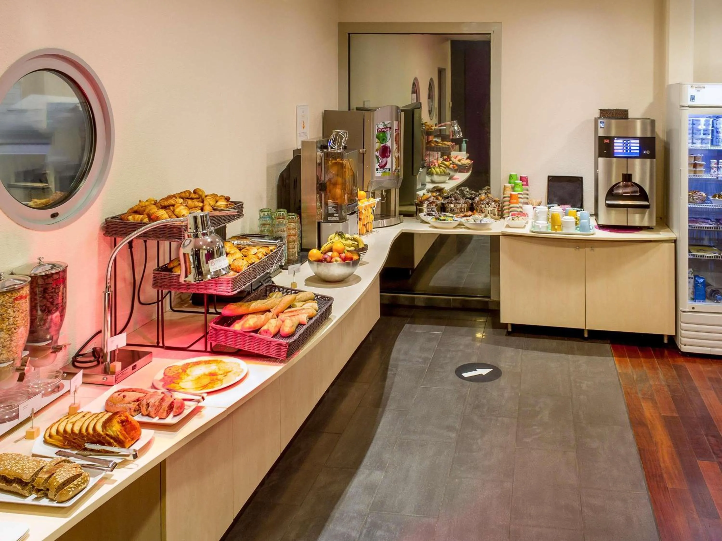 Breakfast in ibis Styles Bethune Bruay la Buissière