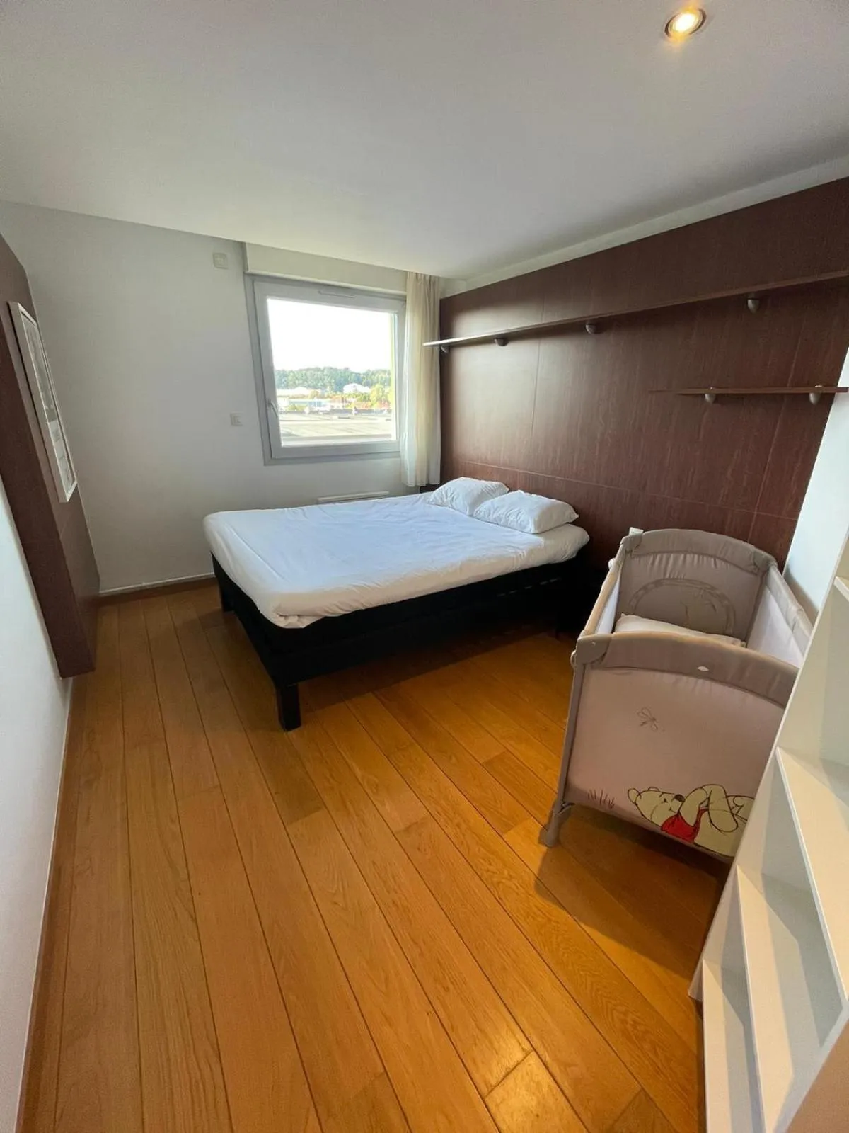 Photo of the whole room, Bed in ibis Styles Bethune Bruay la Buissière