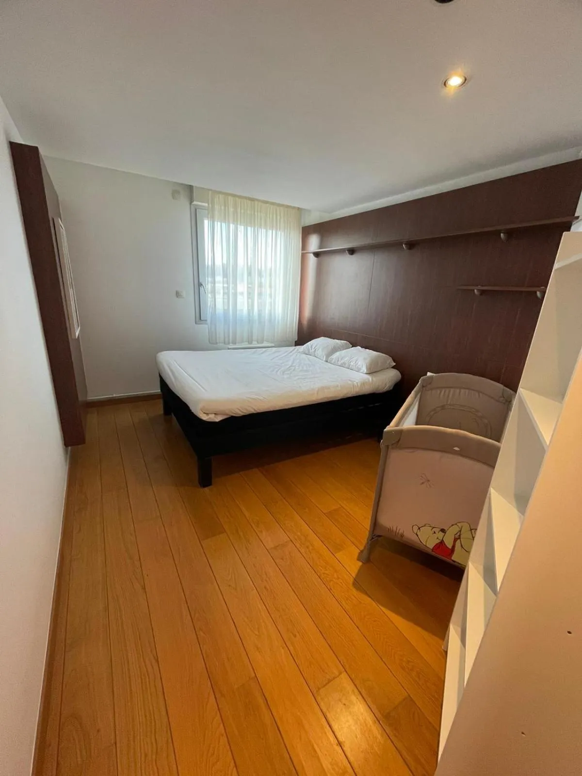 Photo of the whole room, Bed in ibis Styles Bethune Bruay la Buissière