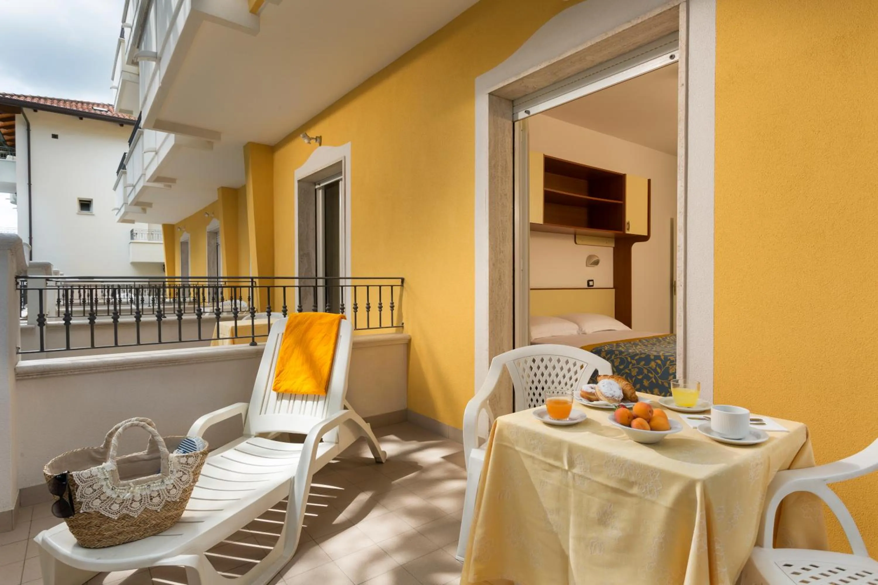 Balcony/Terrace in Hotel Cannes - in pieno centro