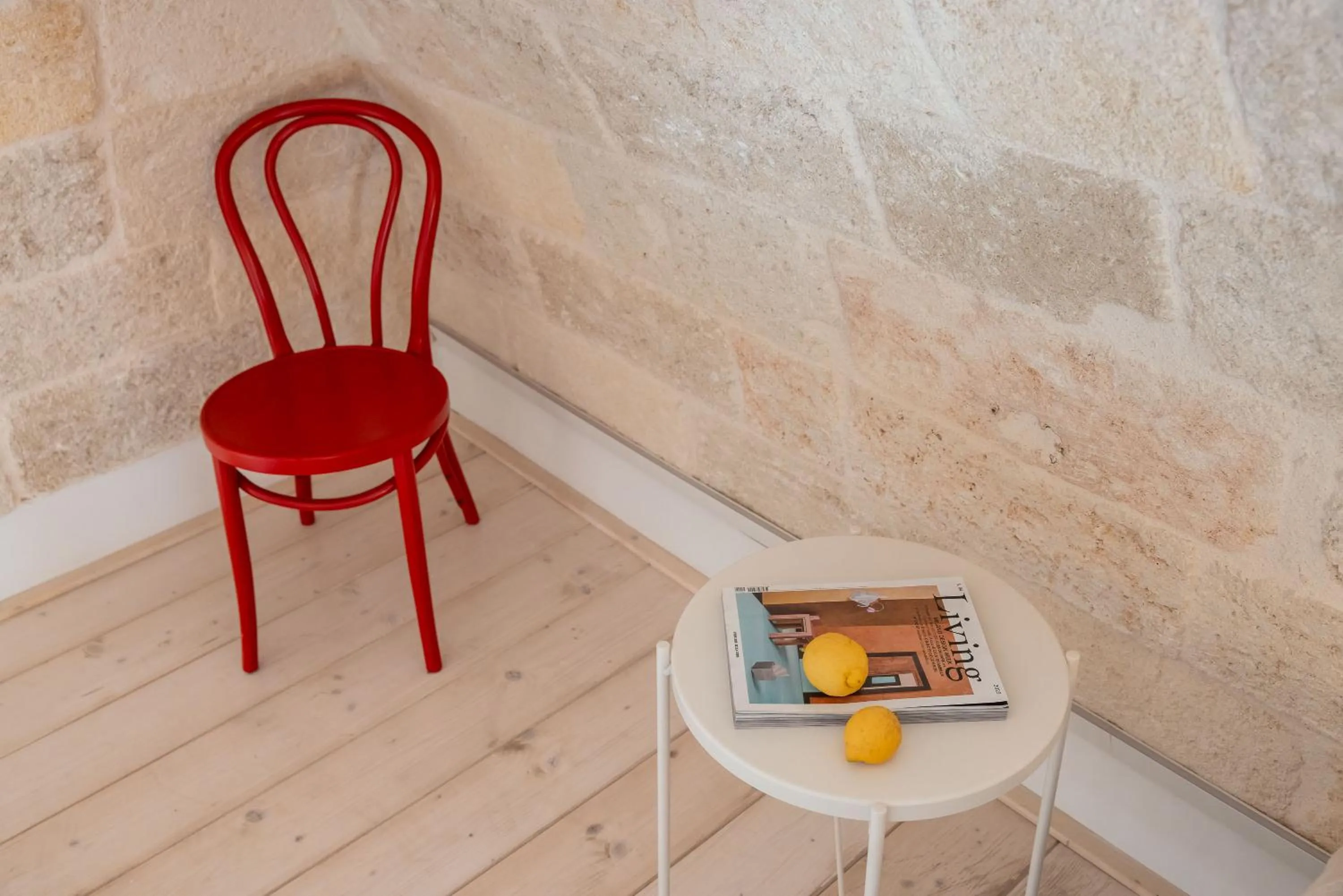 Decorative detail in MandorleOlio